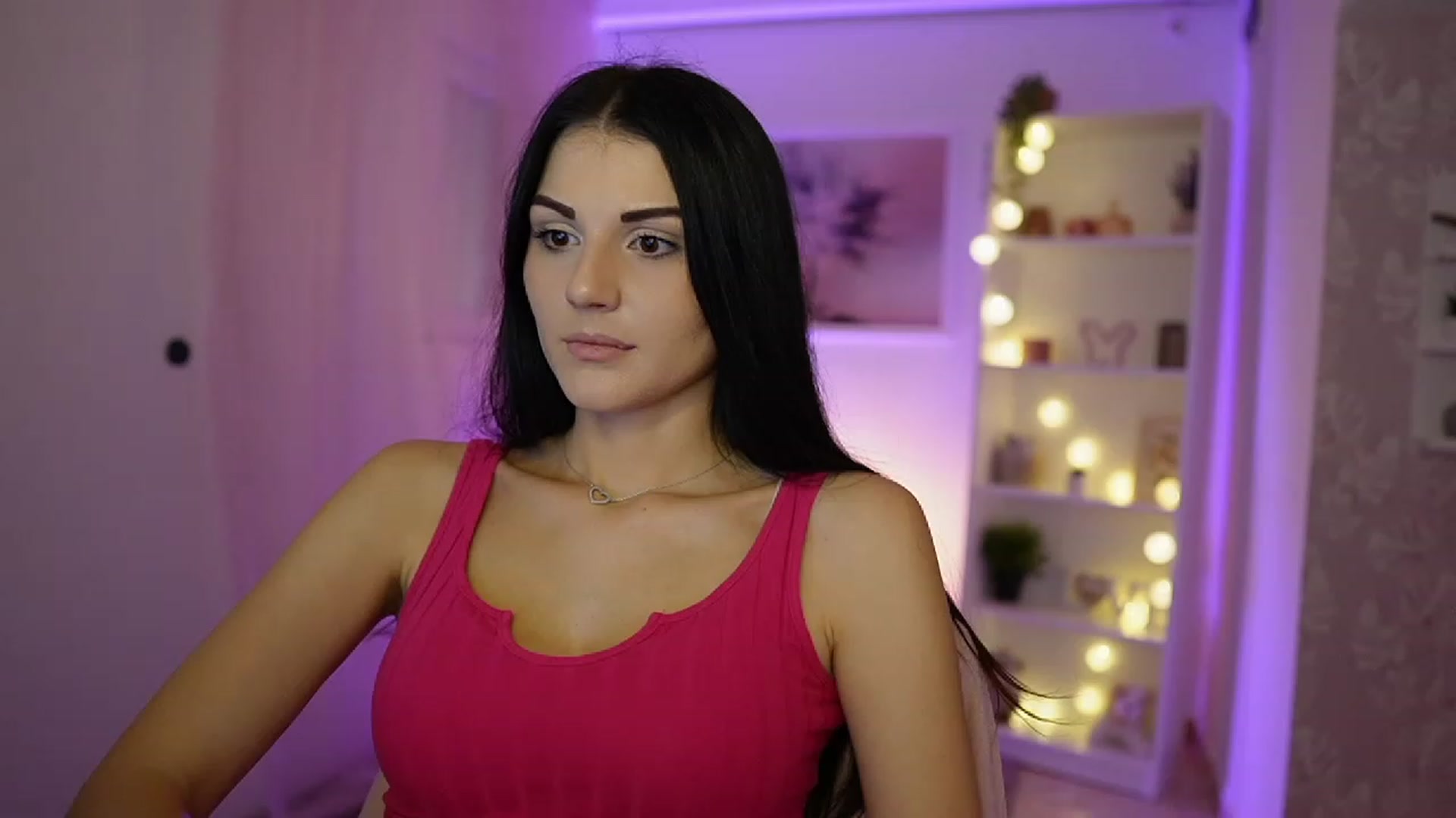Gallery image thumbnail from Karlee_Grey__'s myfreecams stream on, 09/26/2023, 12:32 image 17 of 20