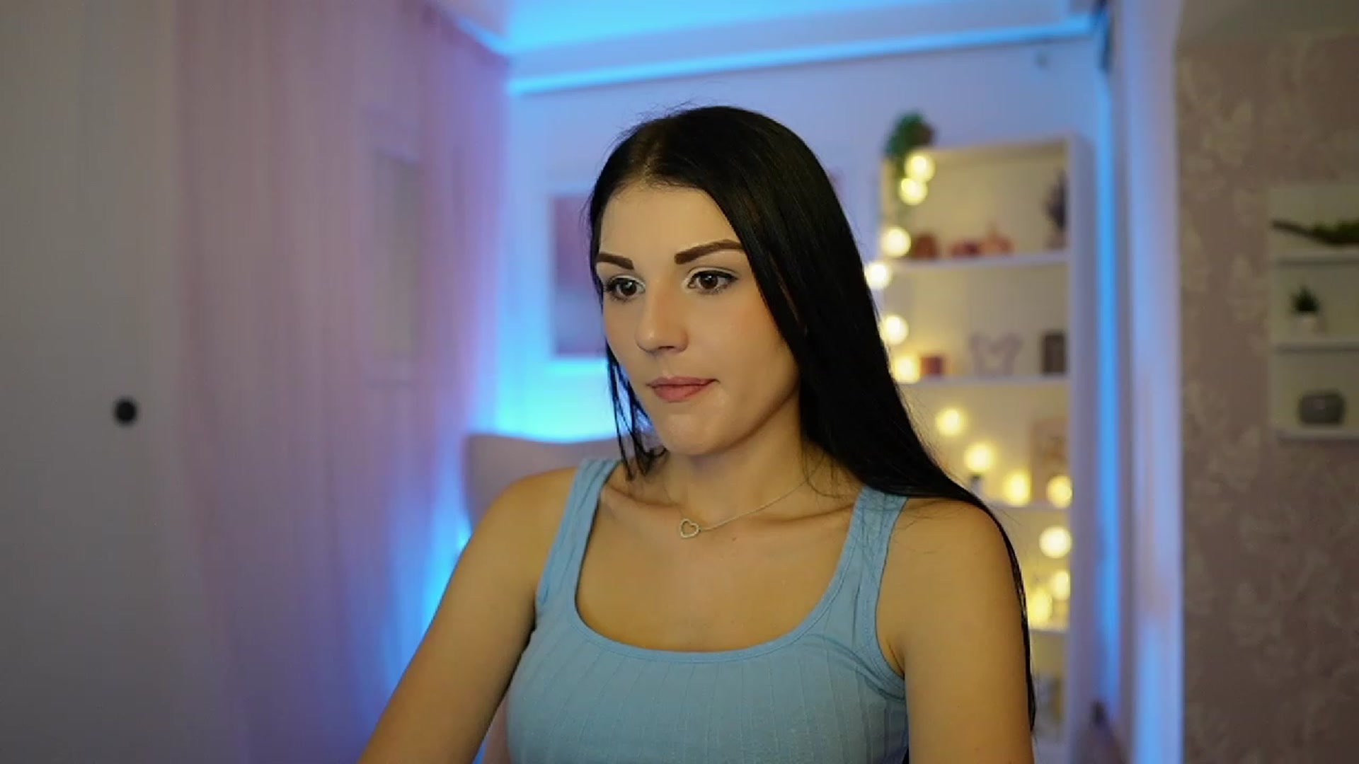 Gallery image thumbnail from Karlee_Grey__'s myfreecams stream on, 09/29/2023, 09:00 image 13 of 20