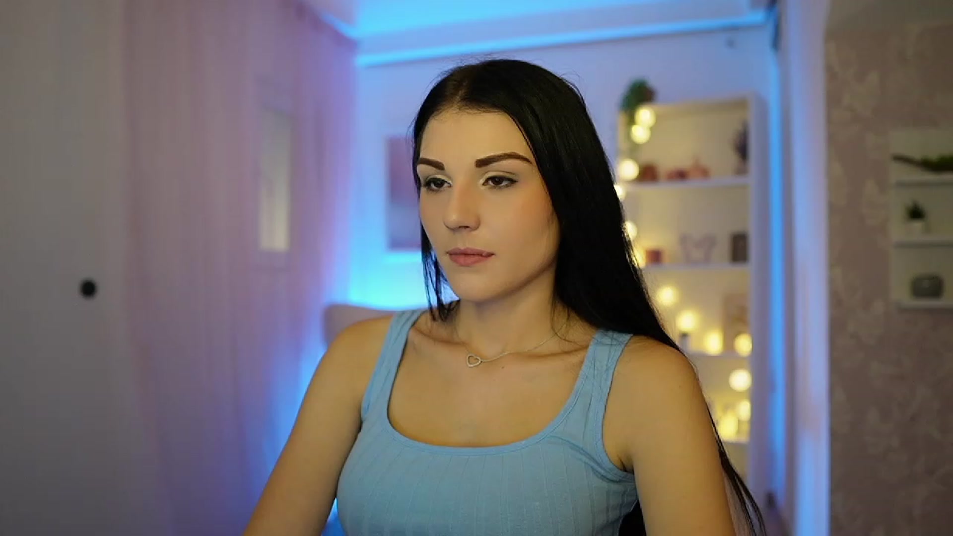 Gallery image thumbnail from Karlee_Grey__'s myfreecams stream on, 09/29/2023, 09:00 image 16 of 20