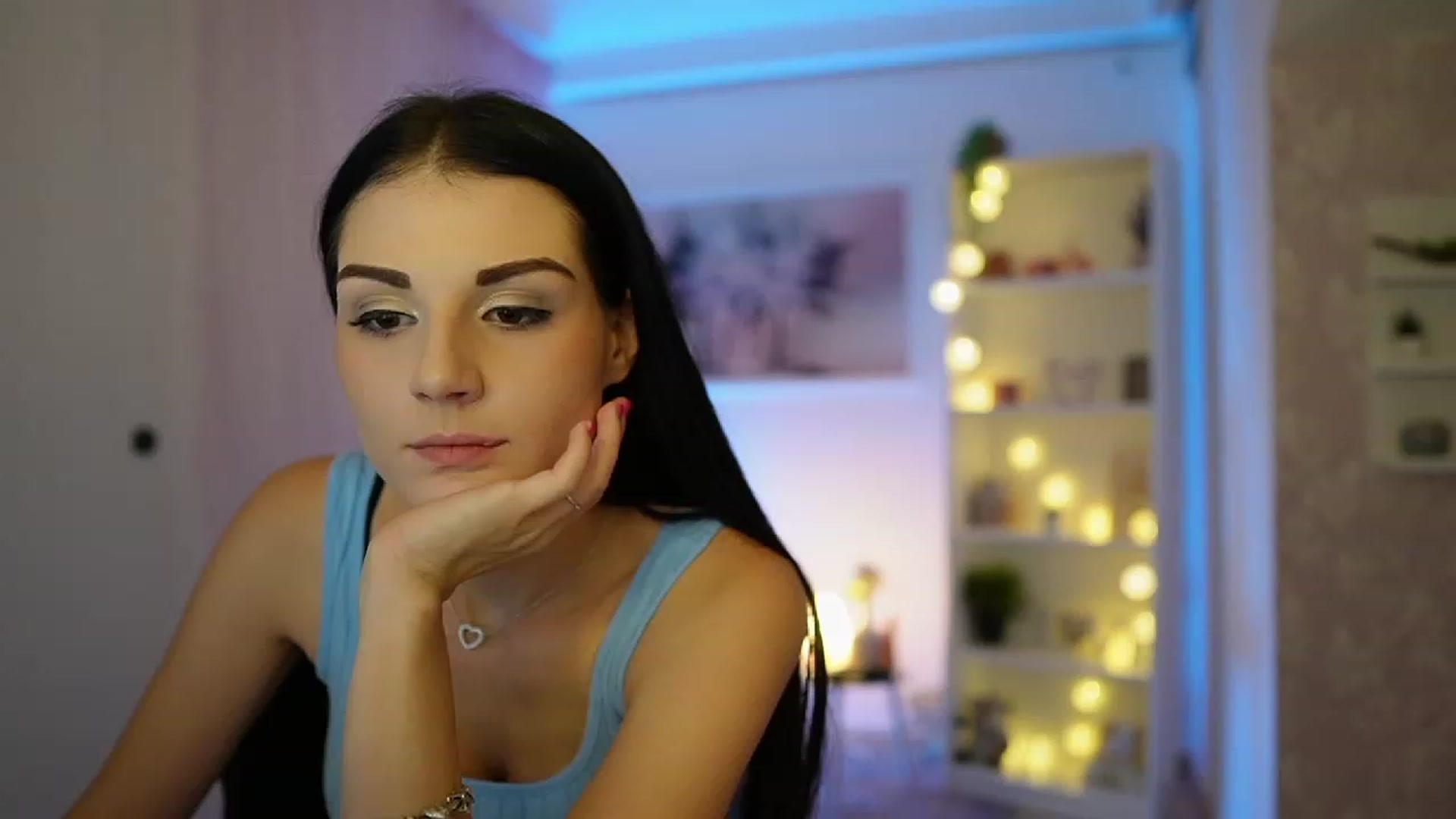 Gallery image thumbnail from Karlee_Grey__'s myfreecams stream on, 09/29/2023, 12:46 image 16 of 20