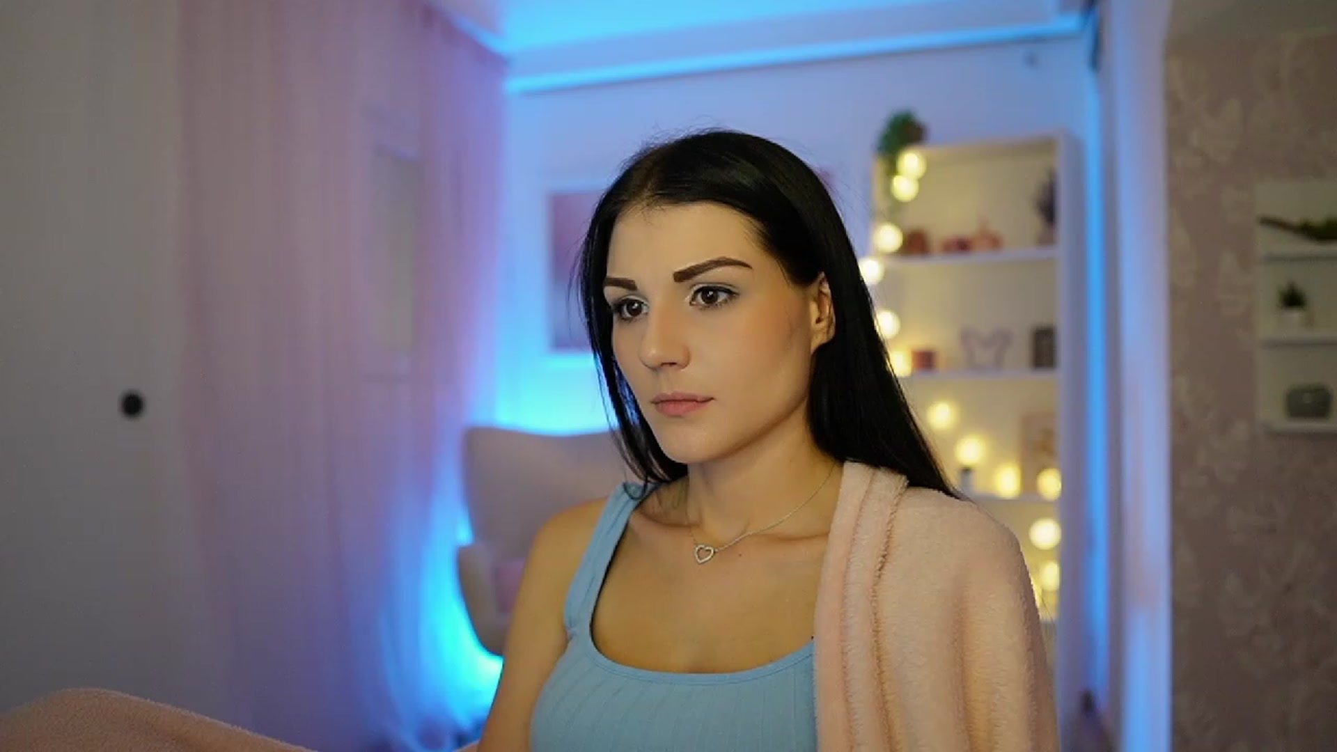 Gallery image thumbnail from Karlee_Grey__'s myfreecams stream on, 09/29/2023, 12:46 image 2 of 20