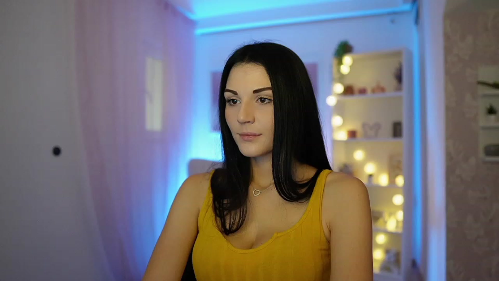 Gallery image thumbnail from Karlee_Grey__'s myfreecams stream on, 10/02/2023, 08:47 image 17 of 20