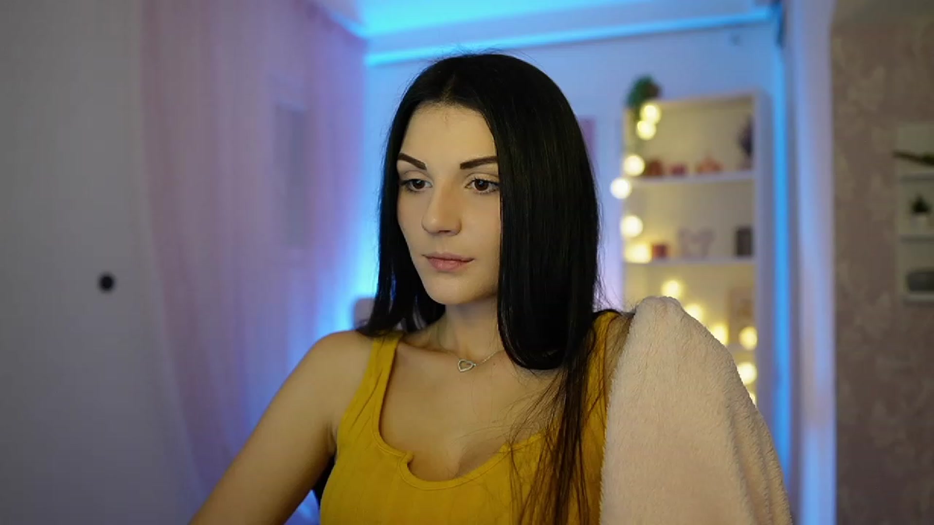 Gallery image thumbnail from Karlee_Grey__'s myfreecams stream on, 10/02/2023, 09:49 image 19 of 20