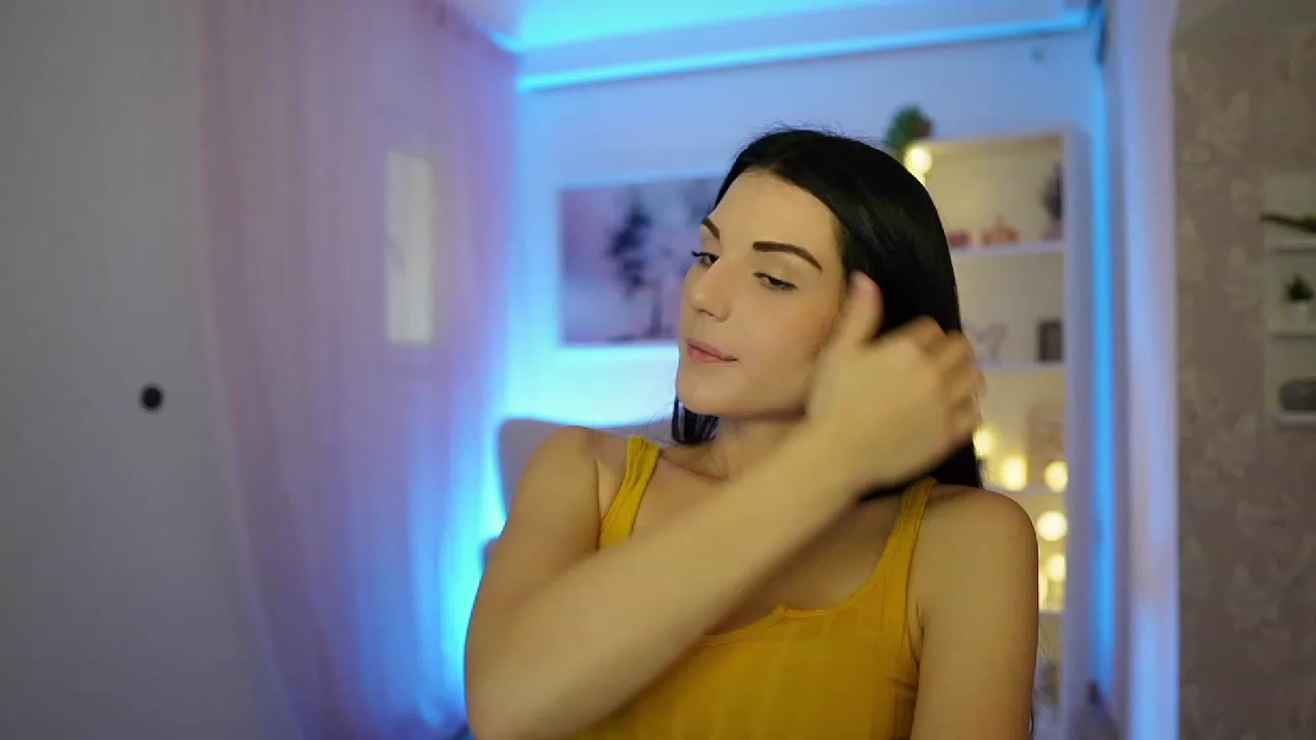 Gallery image thumbnail from Karlee_Grey__'s myfreecams stream on, 10/02/2023, 12:00 image 18 of 20
