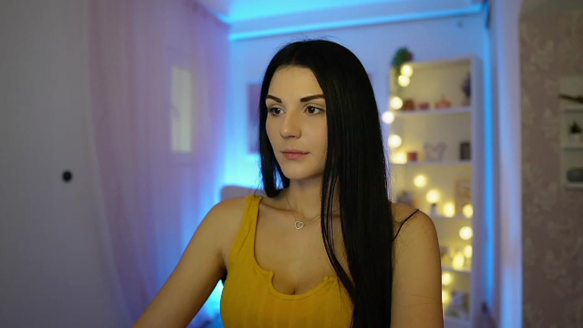 Gallery image thumbnail from Karlee_Grey__'s myfreecams stream on, 10/02/2023, 12:00 image 17 of 20