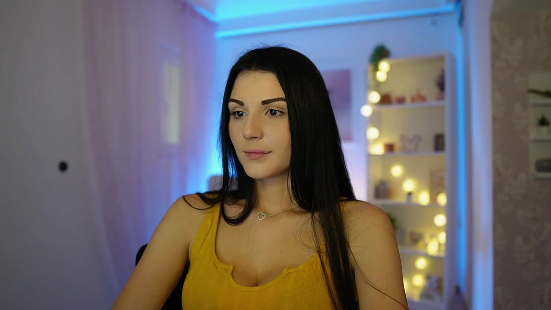 Gallery image thumbnail from Karlee_Grey__'s myfreecams stream on, 10/02/2023, 12:55 image 16 of 20