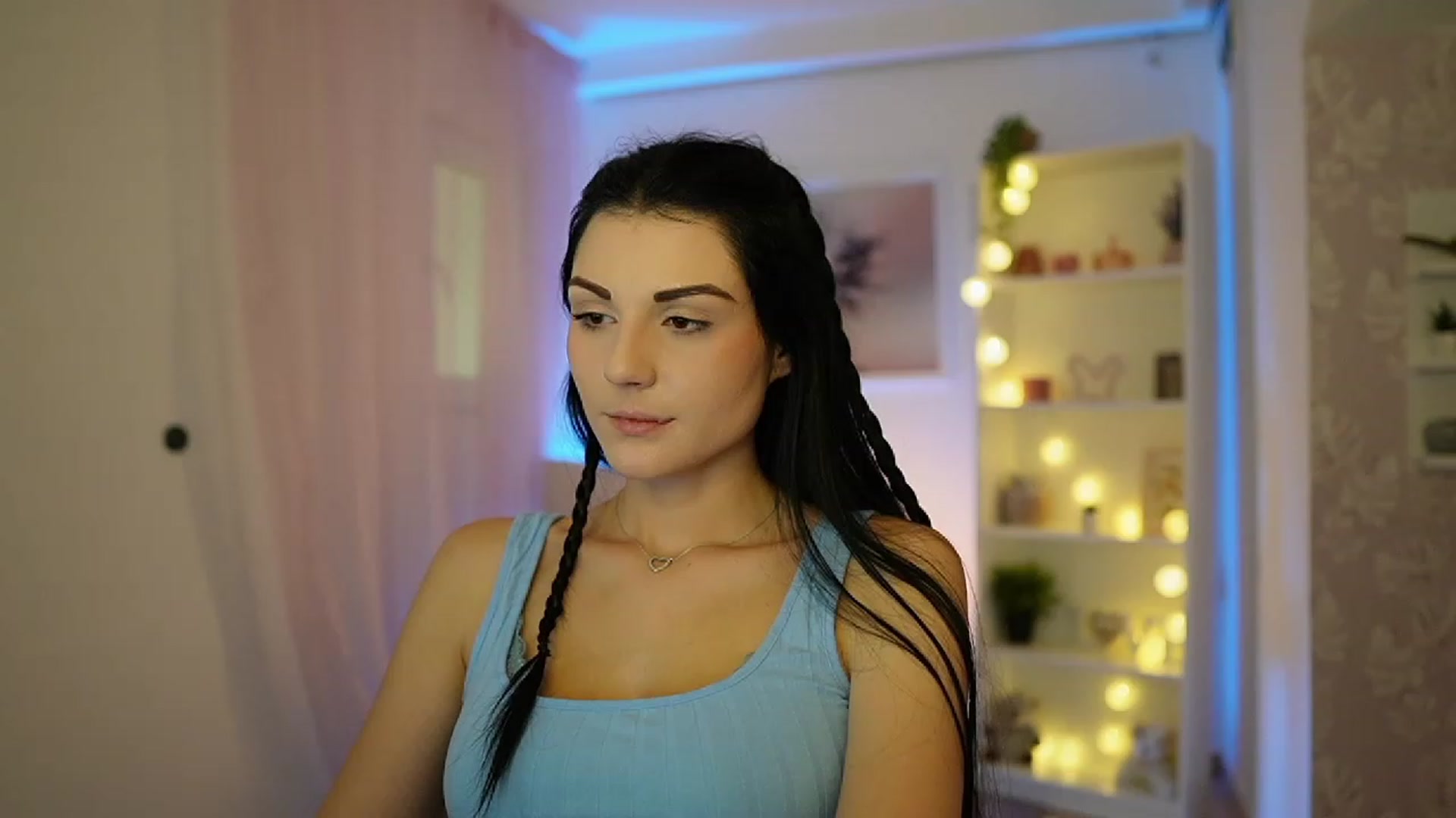 Gallery image thumbnail from Karlee_Grey__'s myfreecams stream on, 10/03/2023, 12:49 image 16 of 20