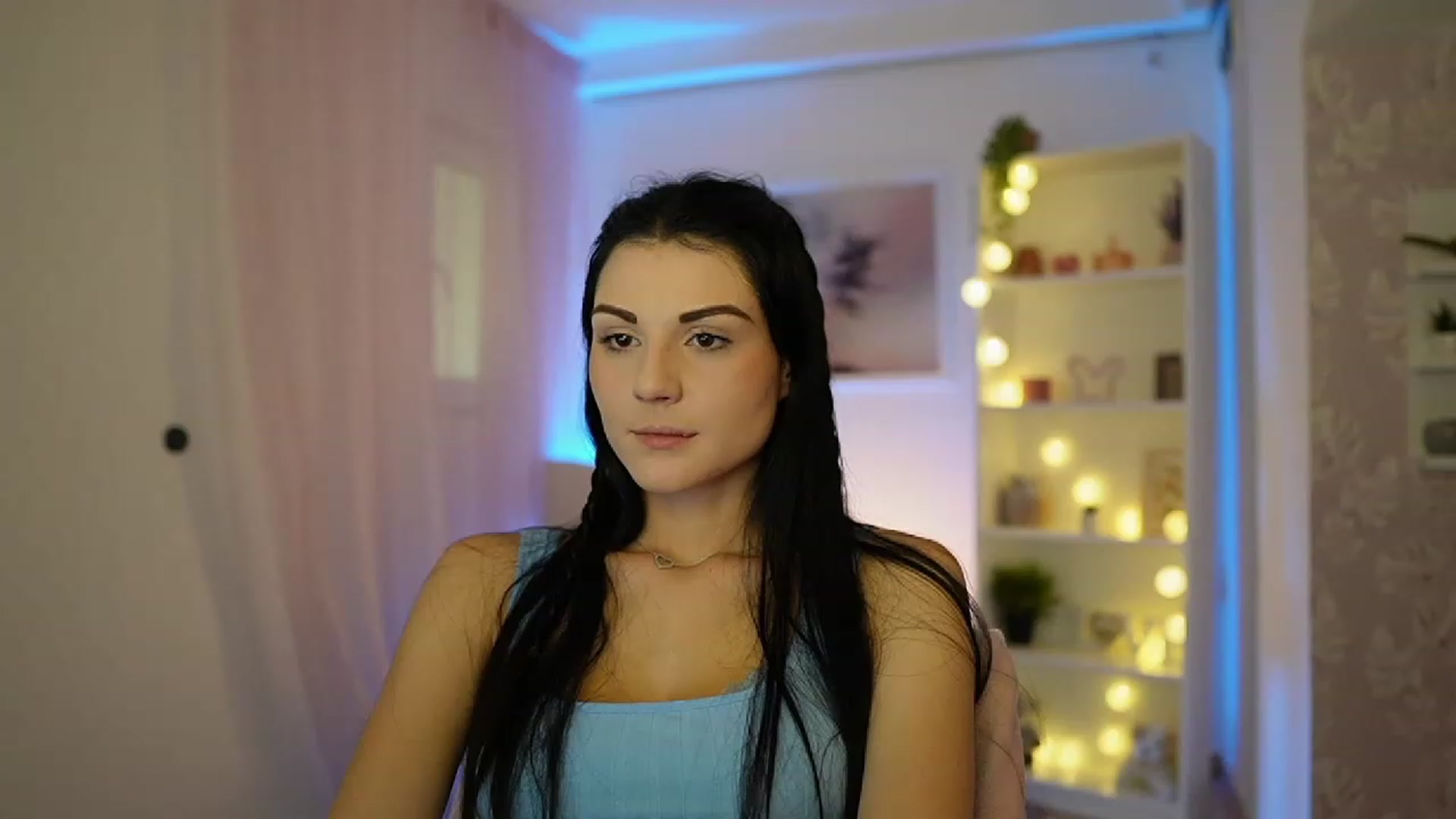 Gallery image thumbnail from Karlee_Grey__'s myfreecams stream on, 10/03/2023, 12:49 image 10 of 20