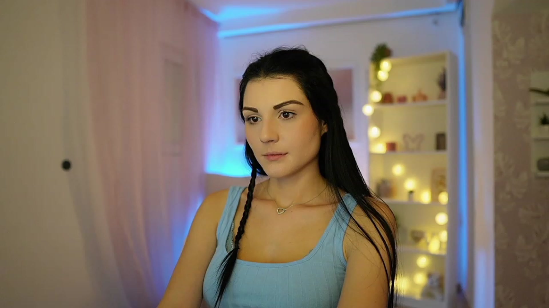 Gallery image thumbnail from Karlee_Grey__'s myfreecams stream on, 10/03/2023, 12:49 image 15 of 20
