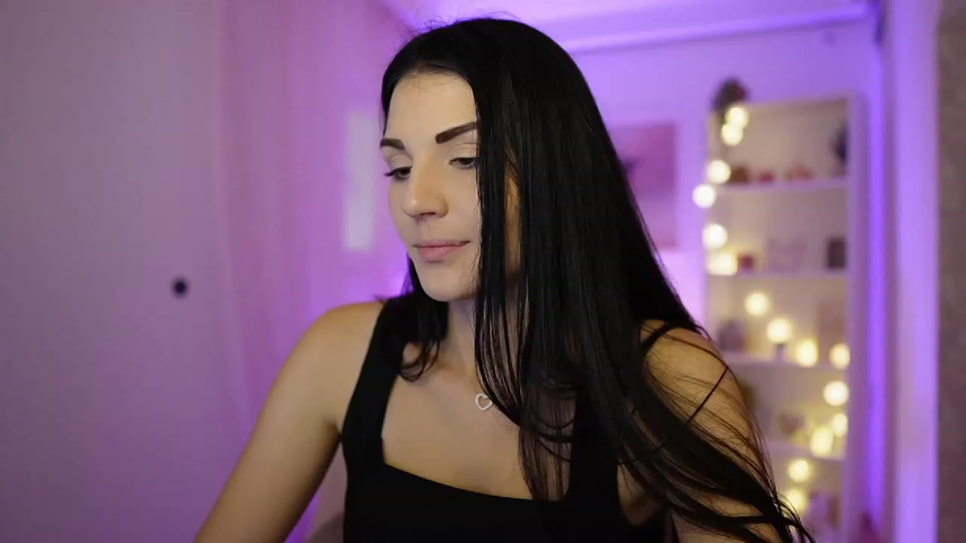 Gallery image thumbnail from Karlee_Grey__'s myfreecams stream on, 10/05/2023, 12:43 image 20 of 20