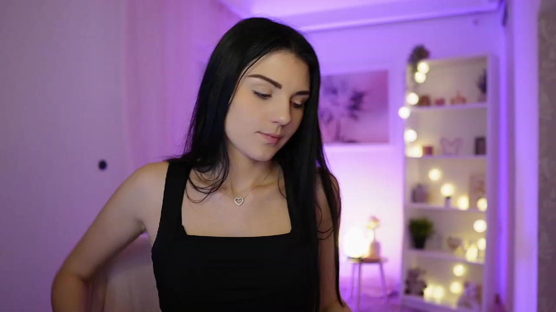 Gallery image thumbnail from Karlee_Grey__'s myfreecams stream on, 10/05/2023, 12:43 image 14 of 20