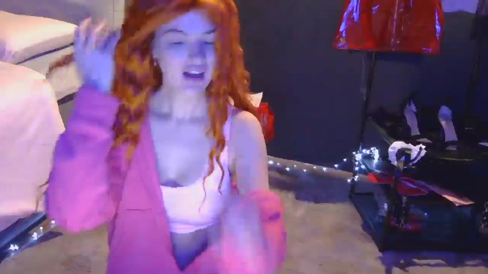 Gallery image thumbnail from Karly_Lu's myfreecams stream on, 02/04/2026, 16:07 image 4 of 20