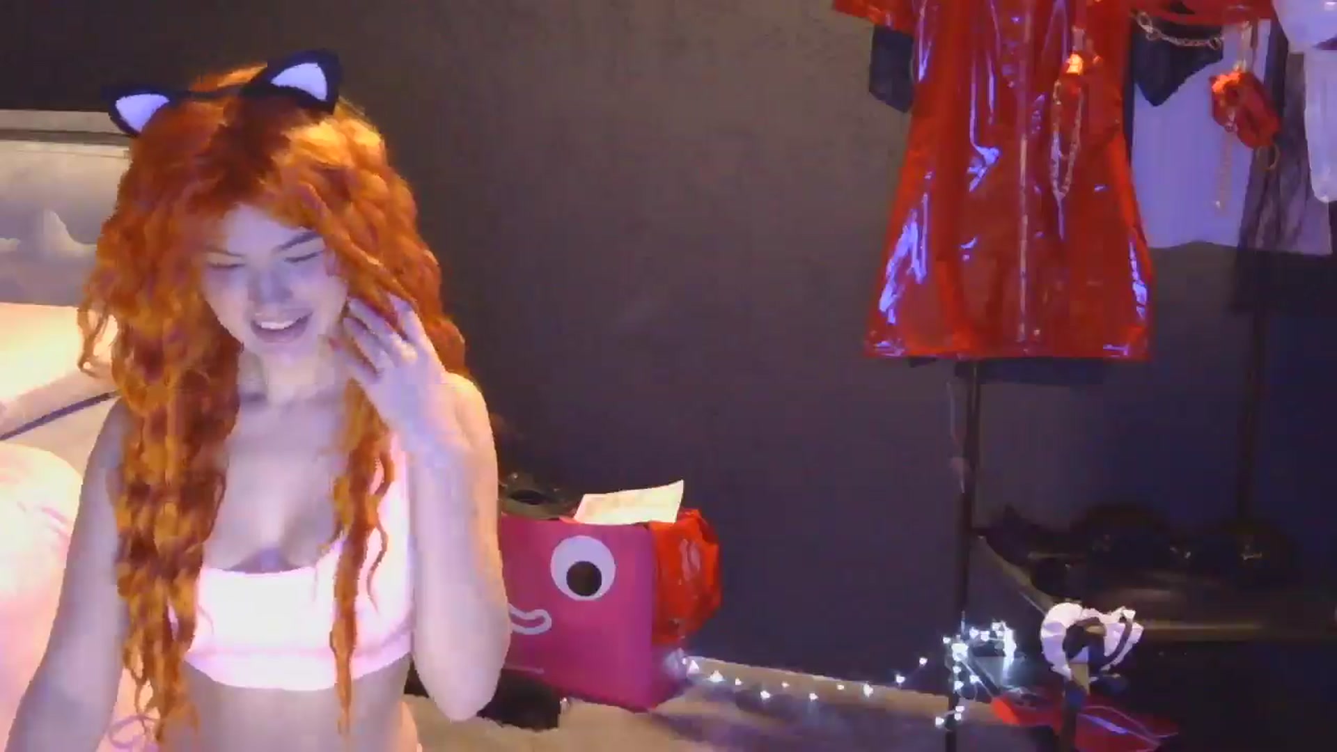 Gallery image thumbnail from Karly_Lu's myfreecams stream on, 02/04/2026, 16:07 image 11 of 20