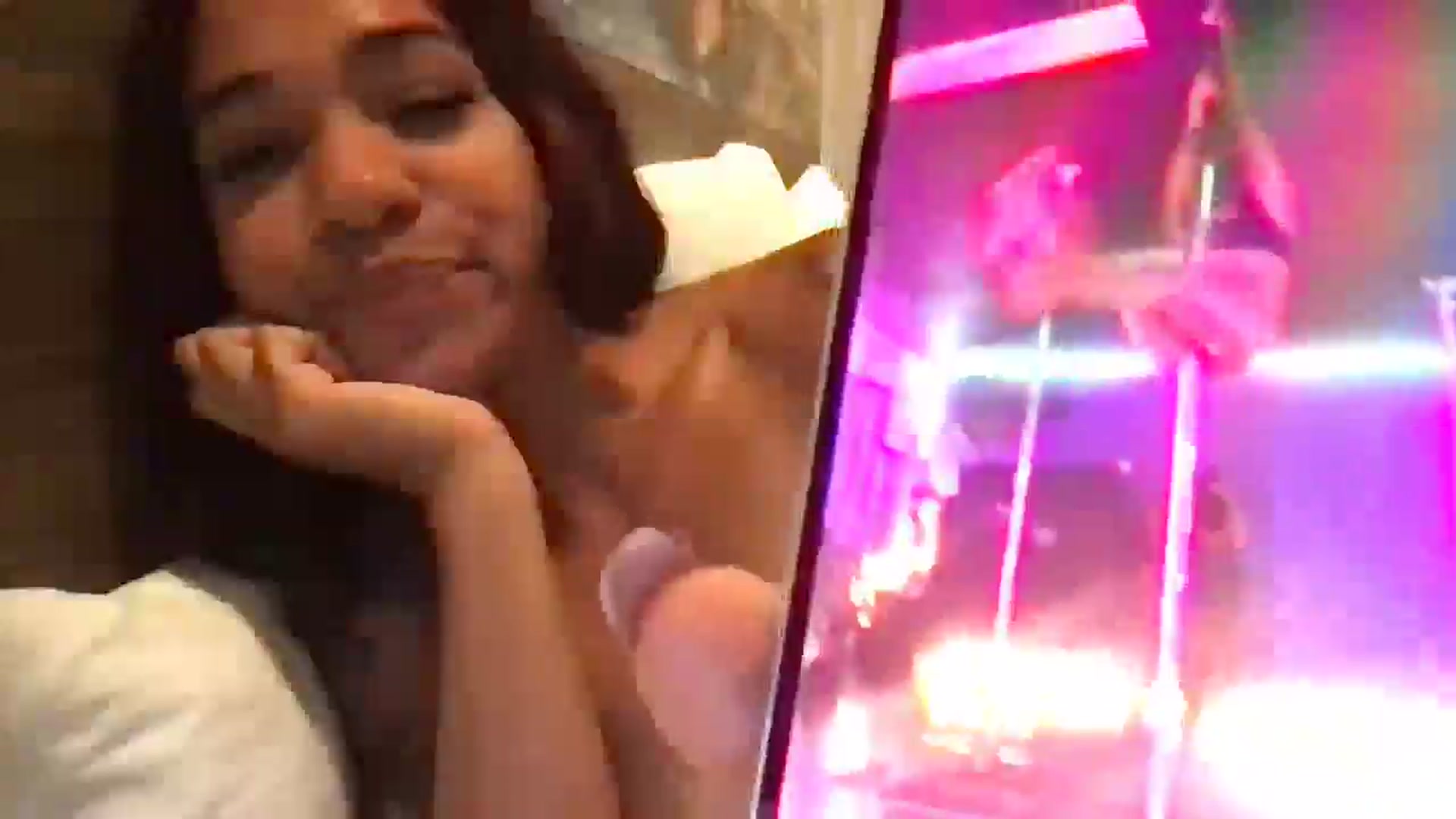 Gallery image thumbnail from KarmaLove's myfreecams stream on, 10/06/2024, 08:05 image 6 of 20