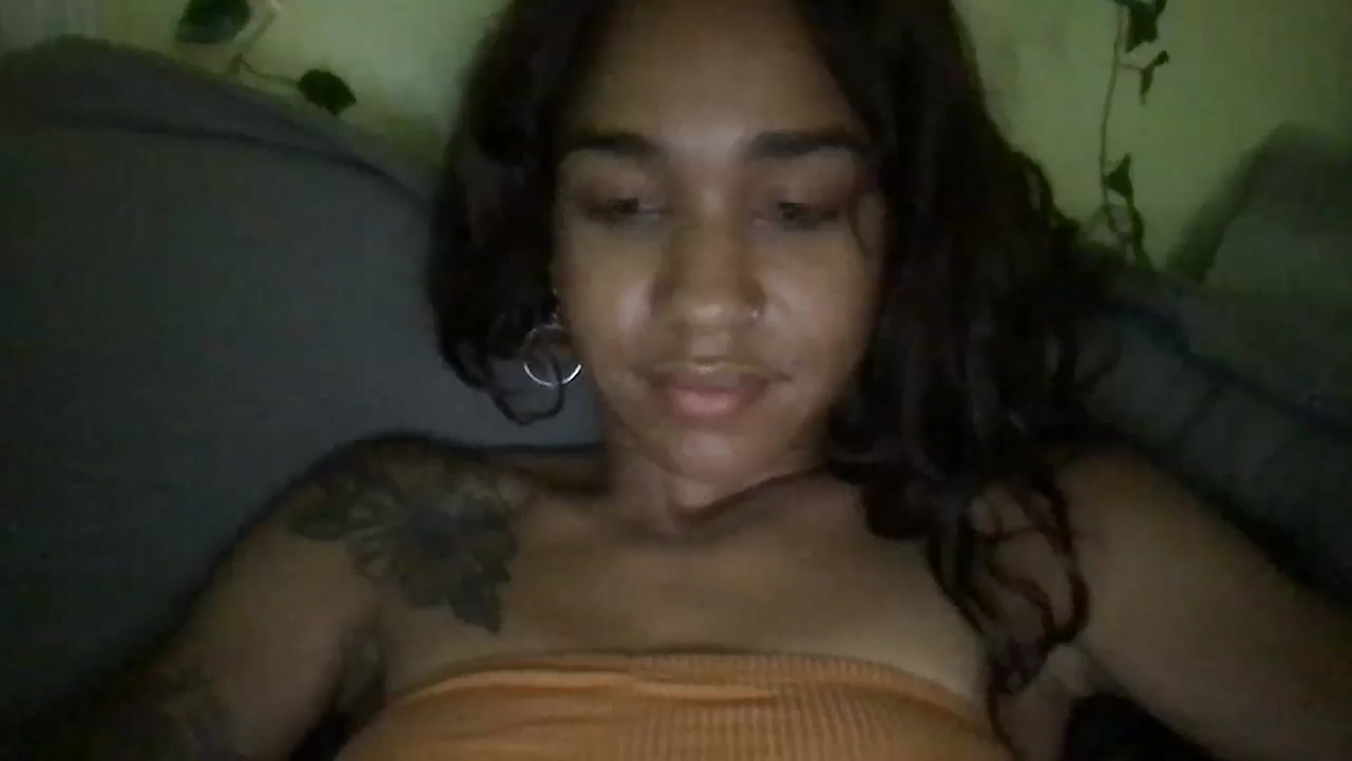 Gallery image thumbnail from KarmaLove's myfreecams stream on, 10/25/2024, 10:39 image 20 of 20