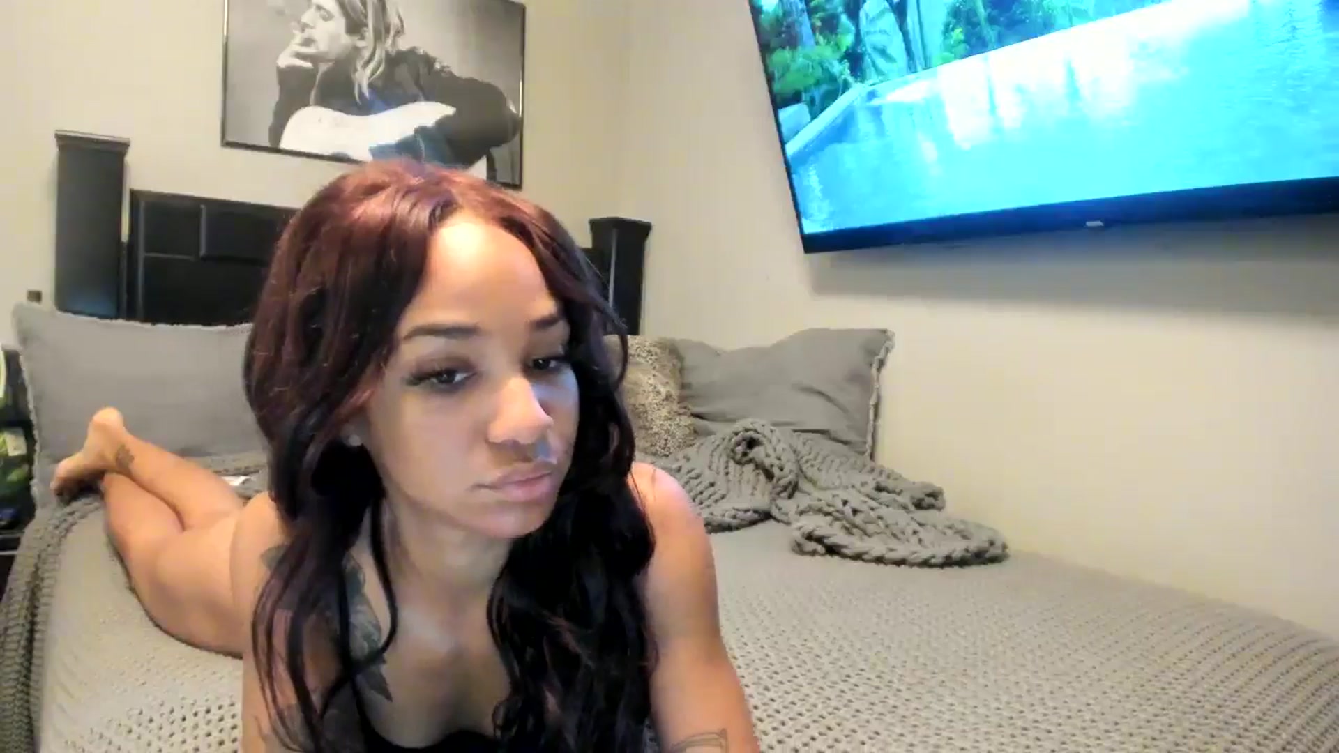 Gallery image thumbnail from KarmaLove's myfreecams stream on, 11/11/2024, 16:20 image 13 of 20