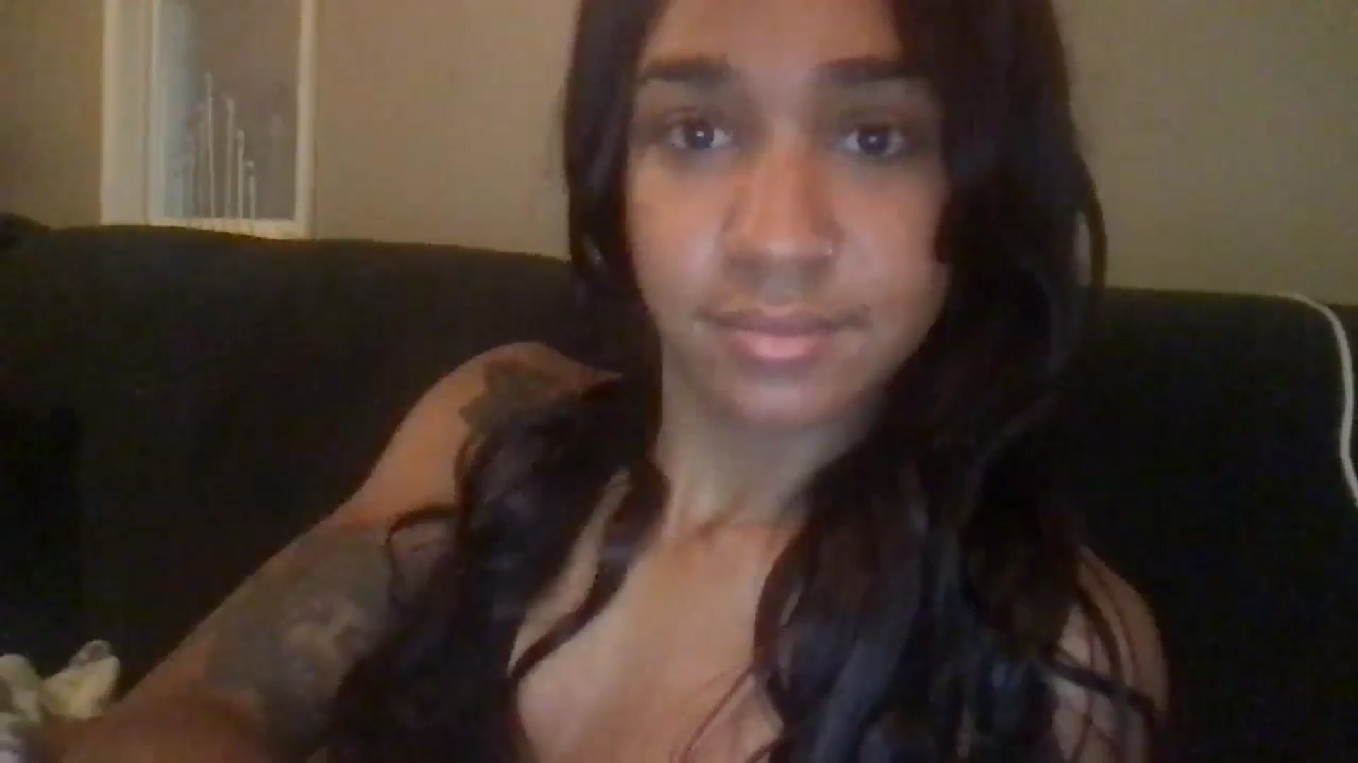 Gallery image thumbnail from KarmaLove's myfreecams stream on, 11/15/2024, 16:01 image 17 of 20