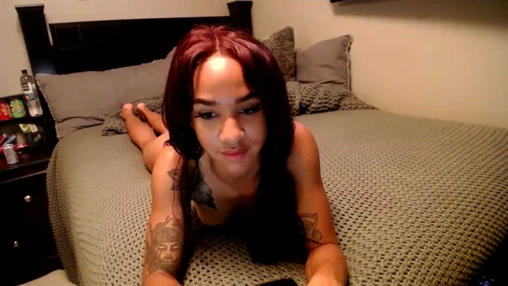 Gallery image thumbnail from KarmaLove's myfreecams stream on, 11/17/2024, 07:35 image 5 of 20