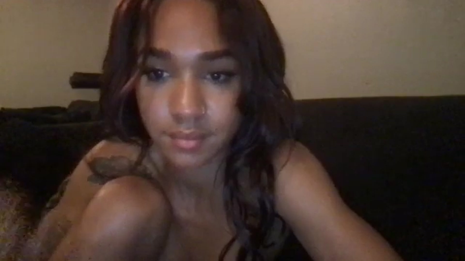 Gallery image thumbnail from KarmaLove's myfreecams stream on, 11/17/2024, 08:35 image 17 of 20