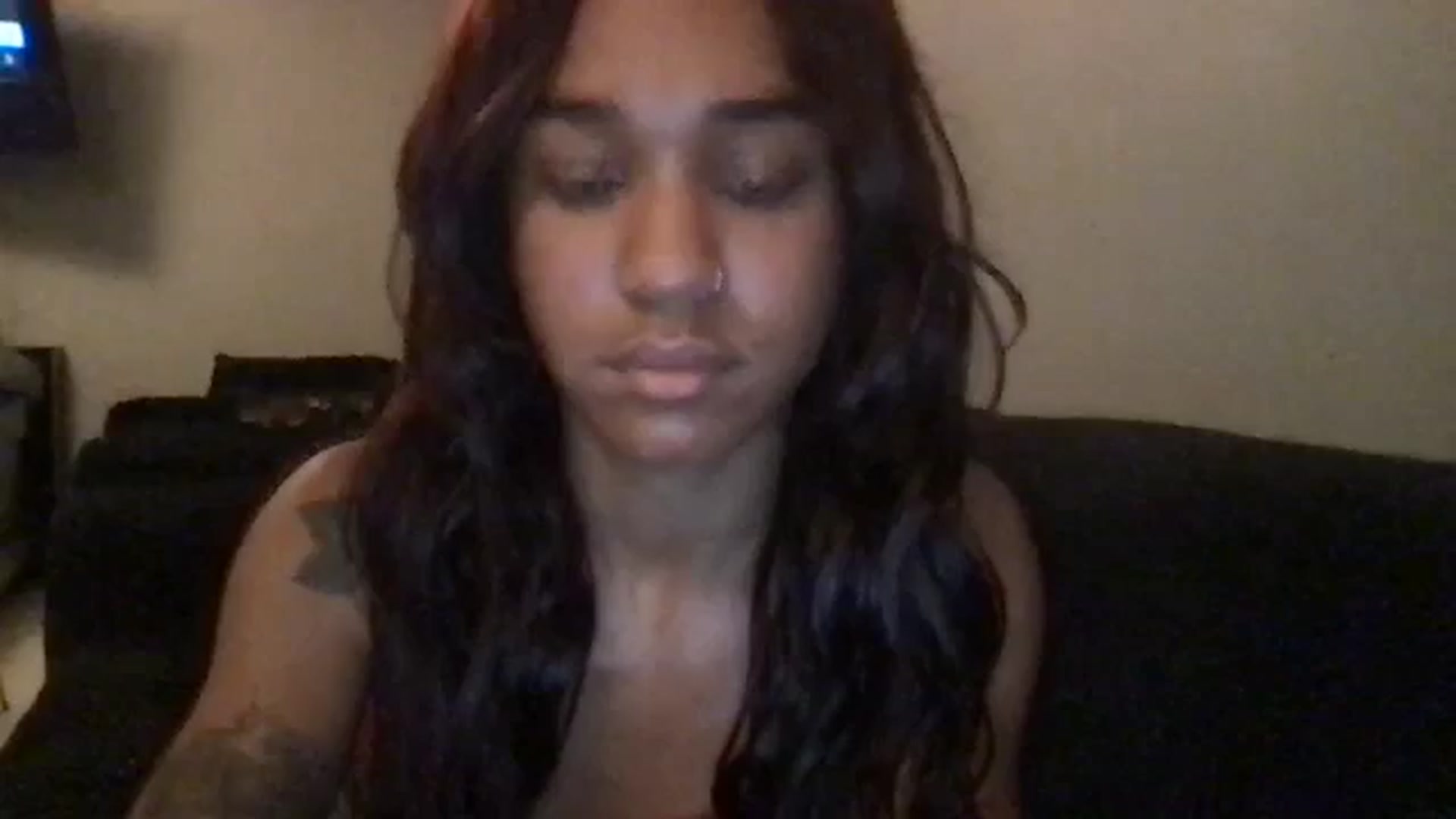 Gallery image thumbnail from KarmaLove's myfreecams stream on, 11/21/2024, 24:55 image 18 of 20