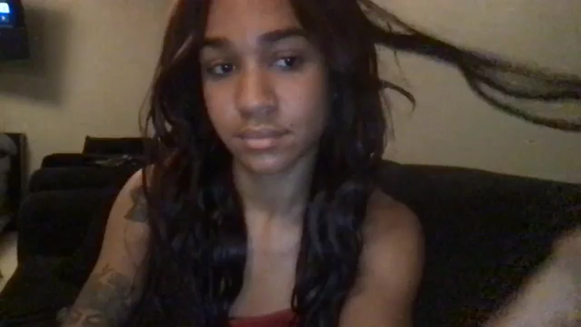 Gallery image thumbnail from KarmaLove's myfreecams stream on, 11/21/2024, 24:55 image 15 of 20