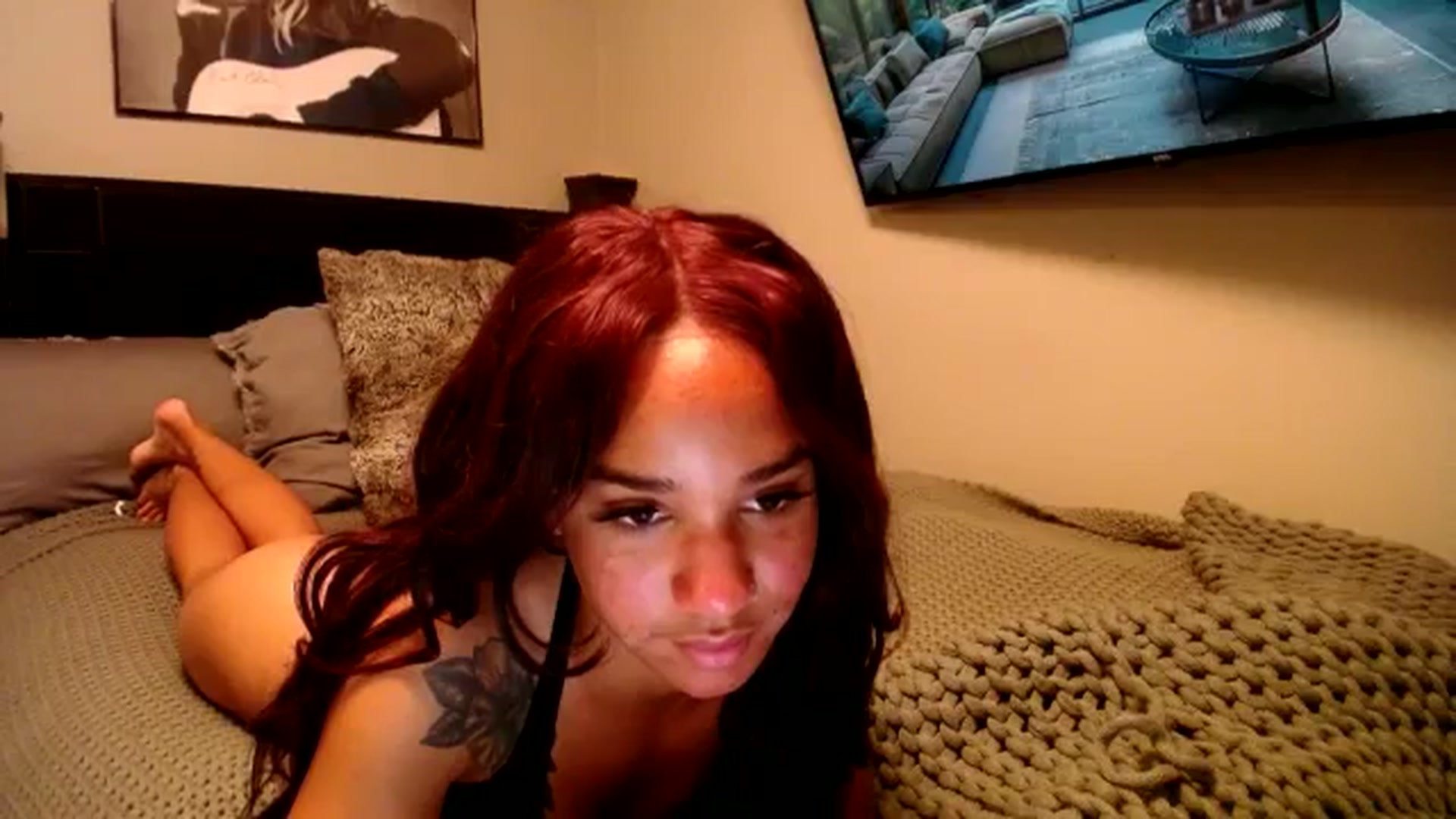 Gallery image thumbnail from KarmaLove's myfreecams stream on, 11/21/2024, 22:32 image 5 of 20