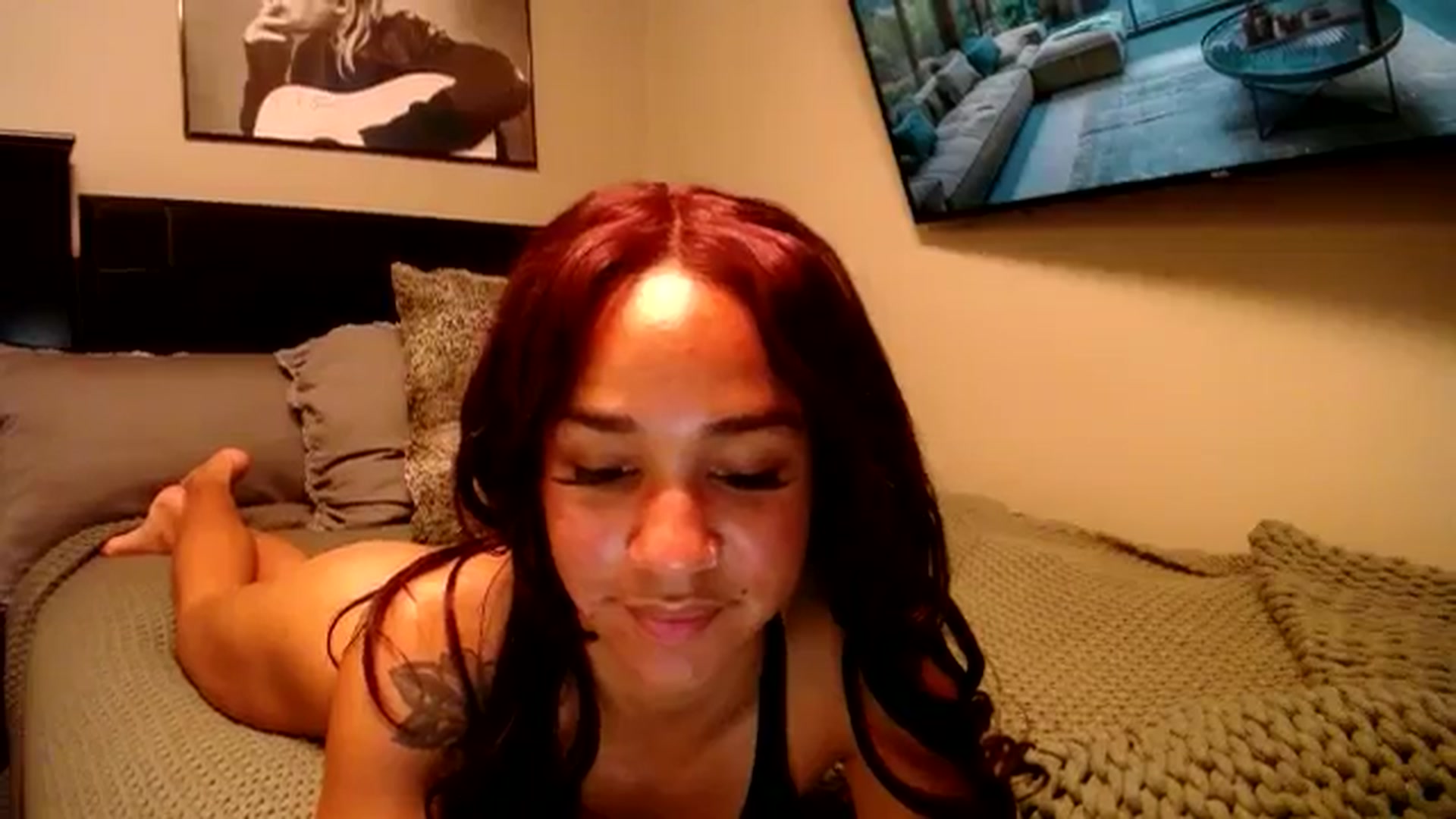 Gallery image thumbnail from KarmaLove's myfreecams stream on, 11/21/2024, 22:32 image 19 of 20
