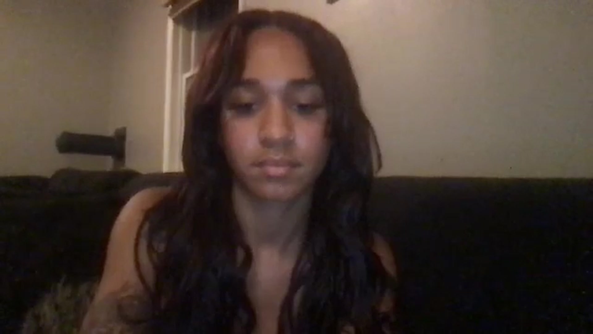 Gallery image thumbnail from KarmaLove's myfreecams stream on, 11/21/2024, 23:57 image 9 of 20