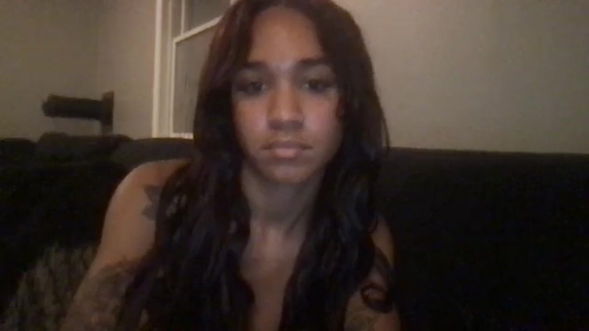 Gallery image thumbnail from KarmaLove's myfreecams stream on, 11/21/2024, 23:57 image 10 of 20