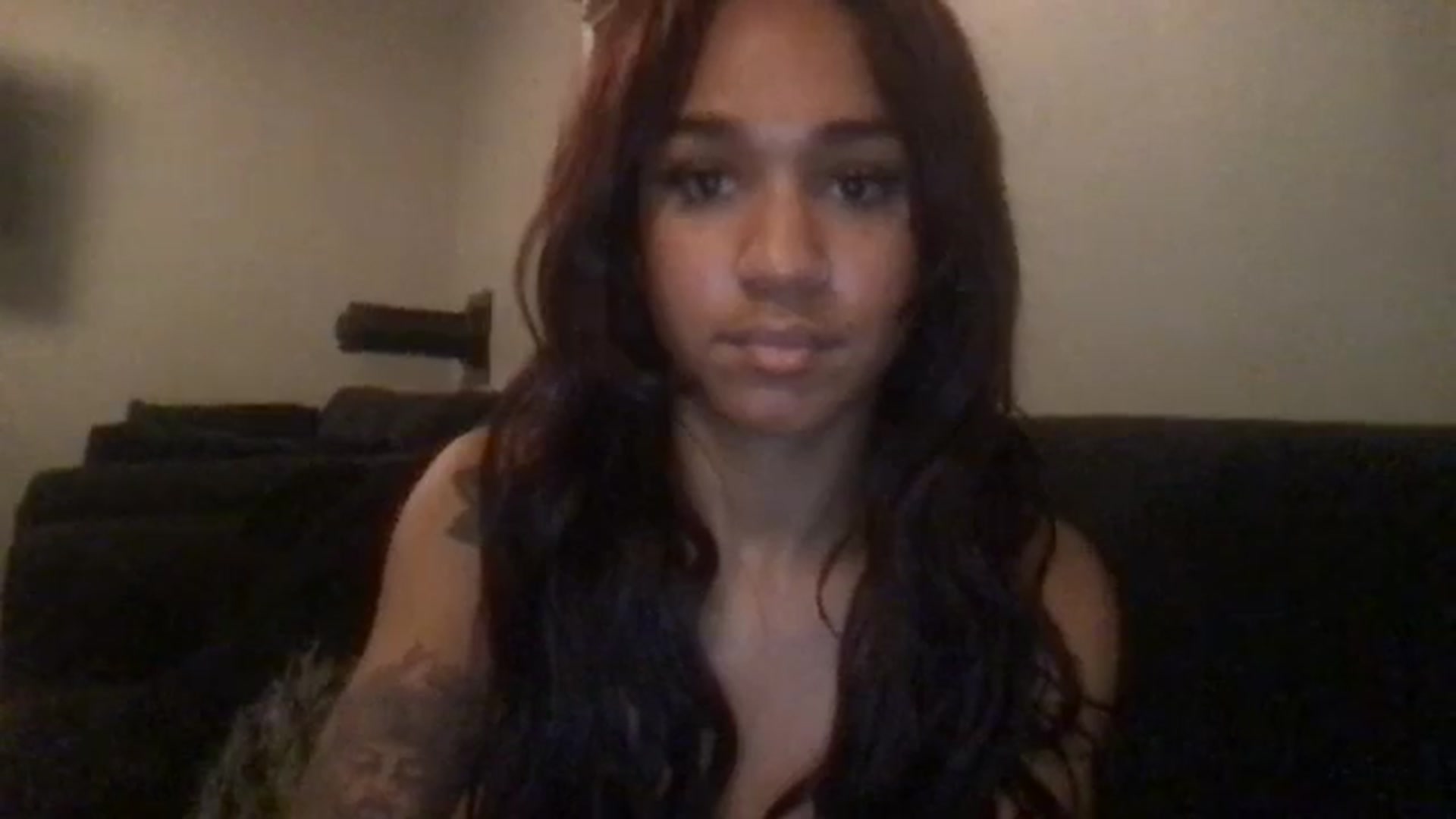 Gallery image thumbnail from KarmaLove's myfreecams stream on, 11/21/2024, 23:57 image 5 of 20