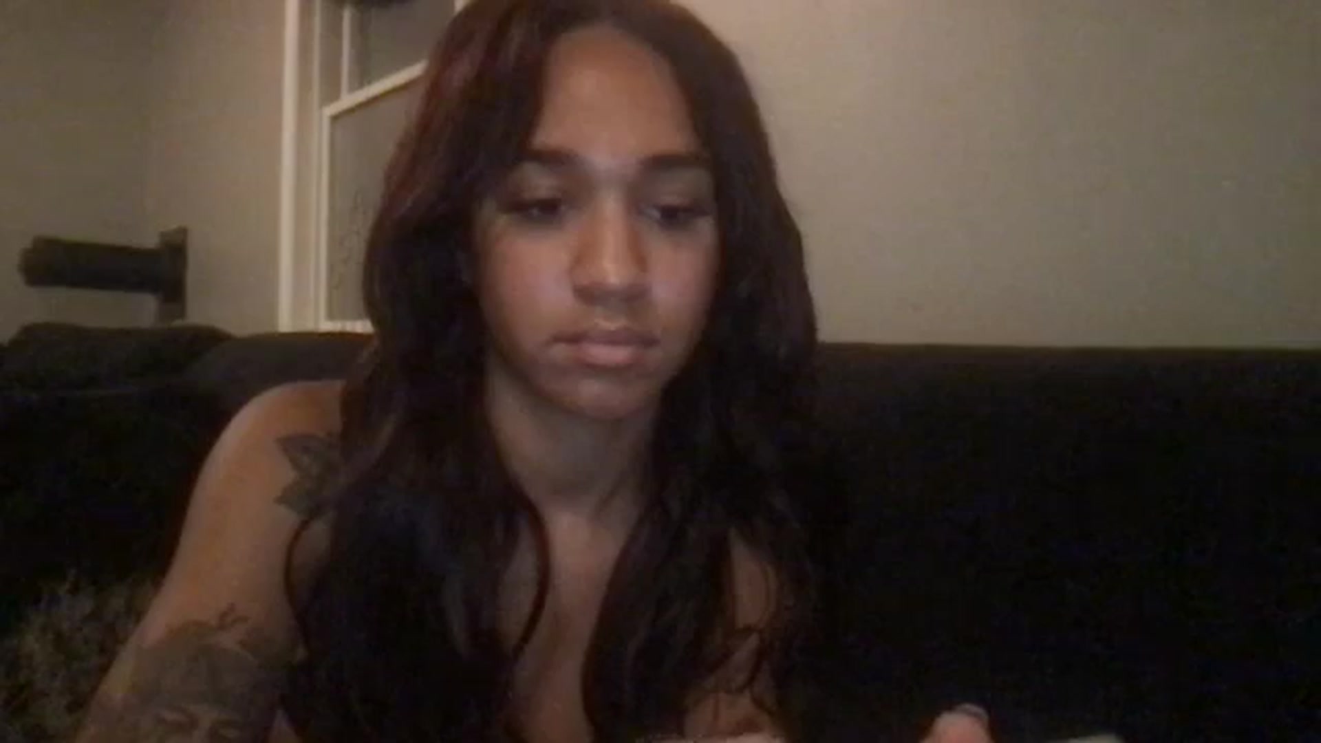 Gallery image thumbnail from KarmaLove's myfreecams stream on, 11/21/2024, 23:57 image 12 of 20