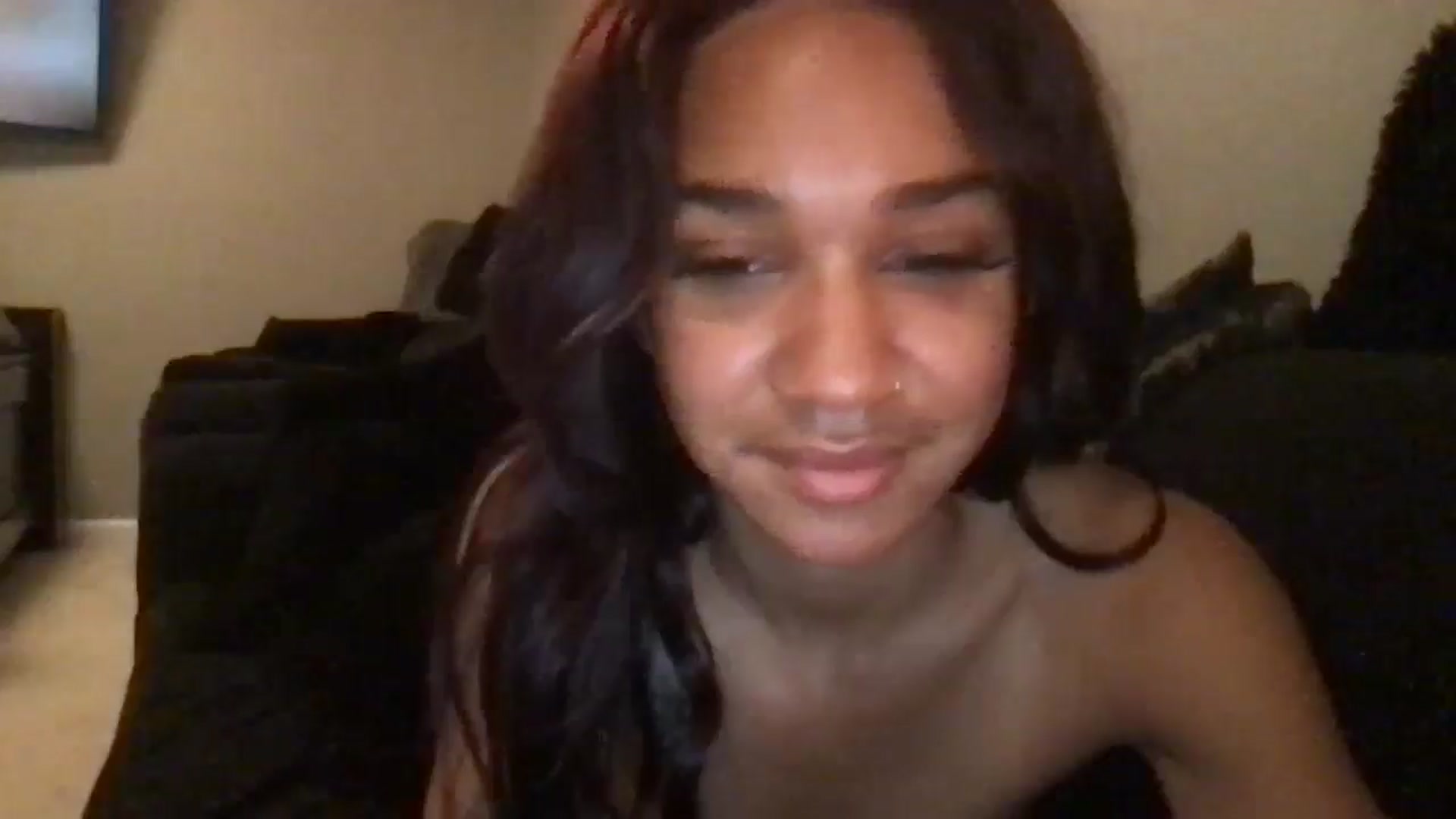 Gallery image thumbnail from KarmaLove's myfreecams stream on, 11/24/2024, 09:28 image 20 of 20