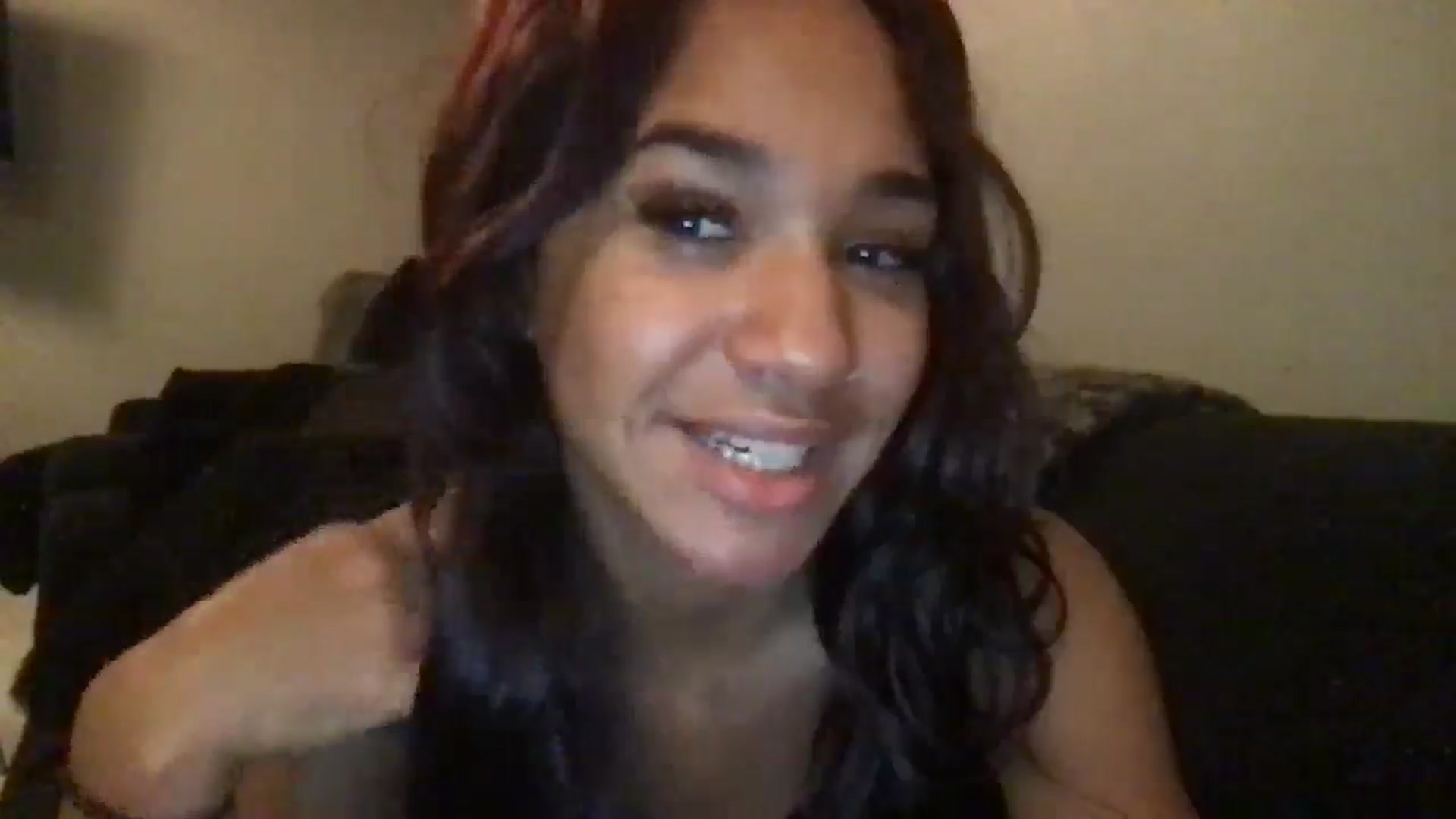 Gallery image thumbnail from KarmaLove's myfreecams stream on, 11/27/2024, 06:52 image 4 of 20