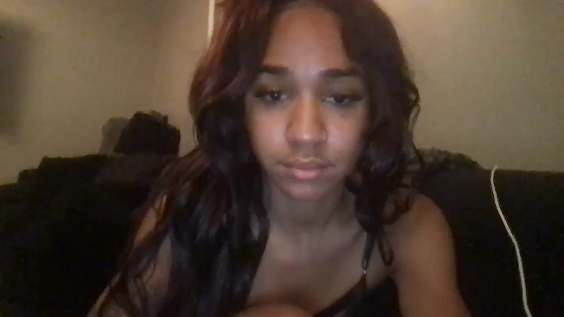 Gallery image thumbnail from KarmaLove's myfreecams stream on, 11/27/2024, 06:52 image 1 of 20