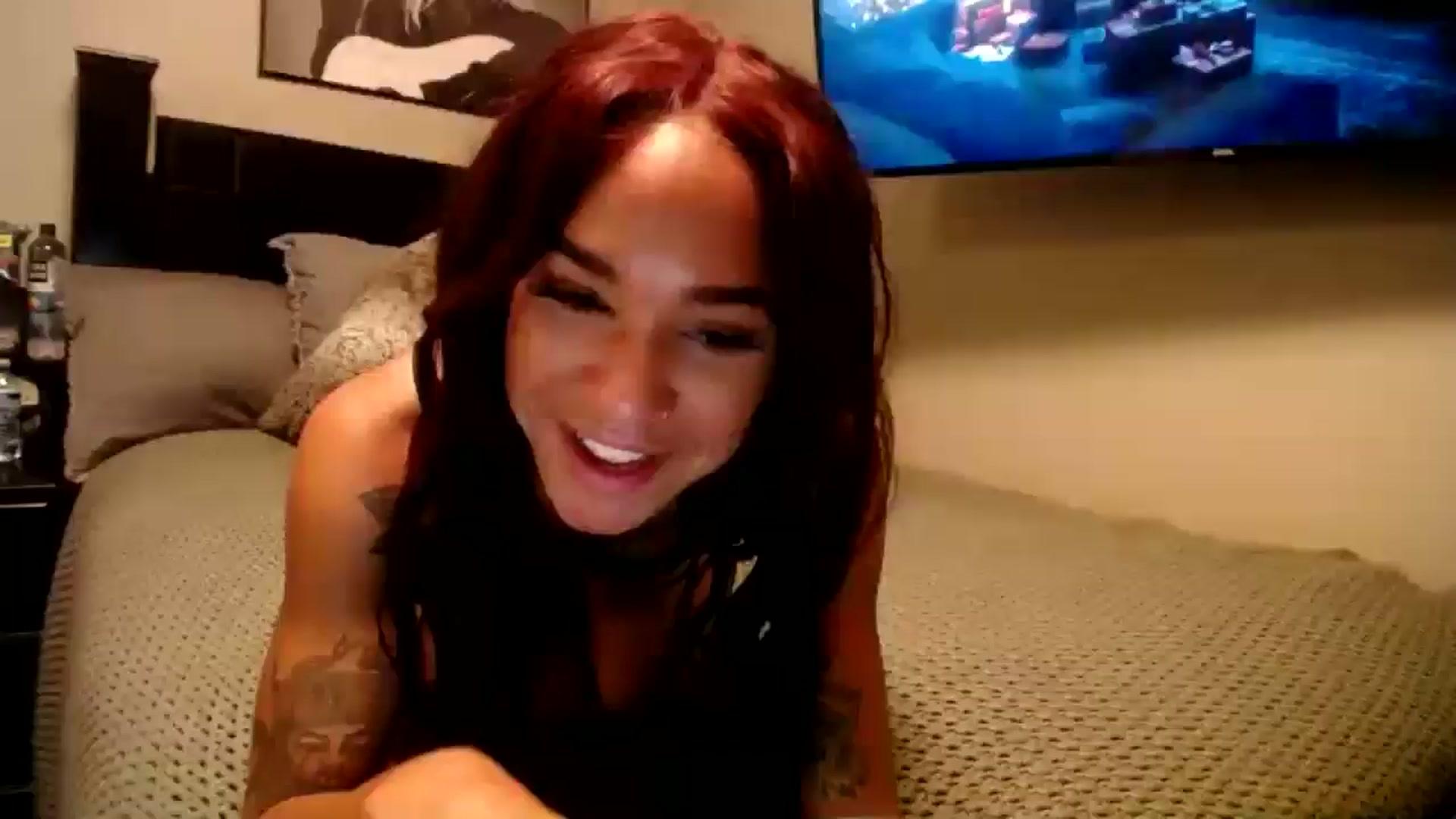 Gallery image thumbnail from KarmaLove's myfreecams stream on, 11/29/2024, 03:53 image 18 of 20