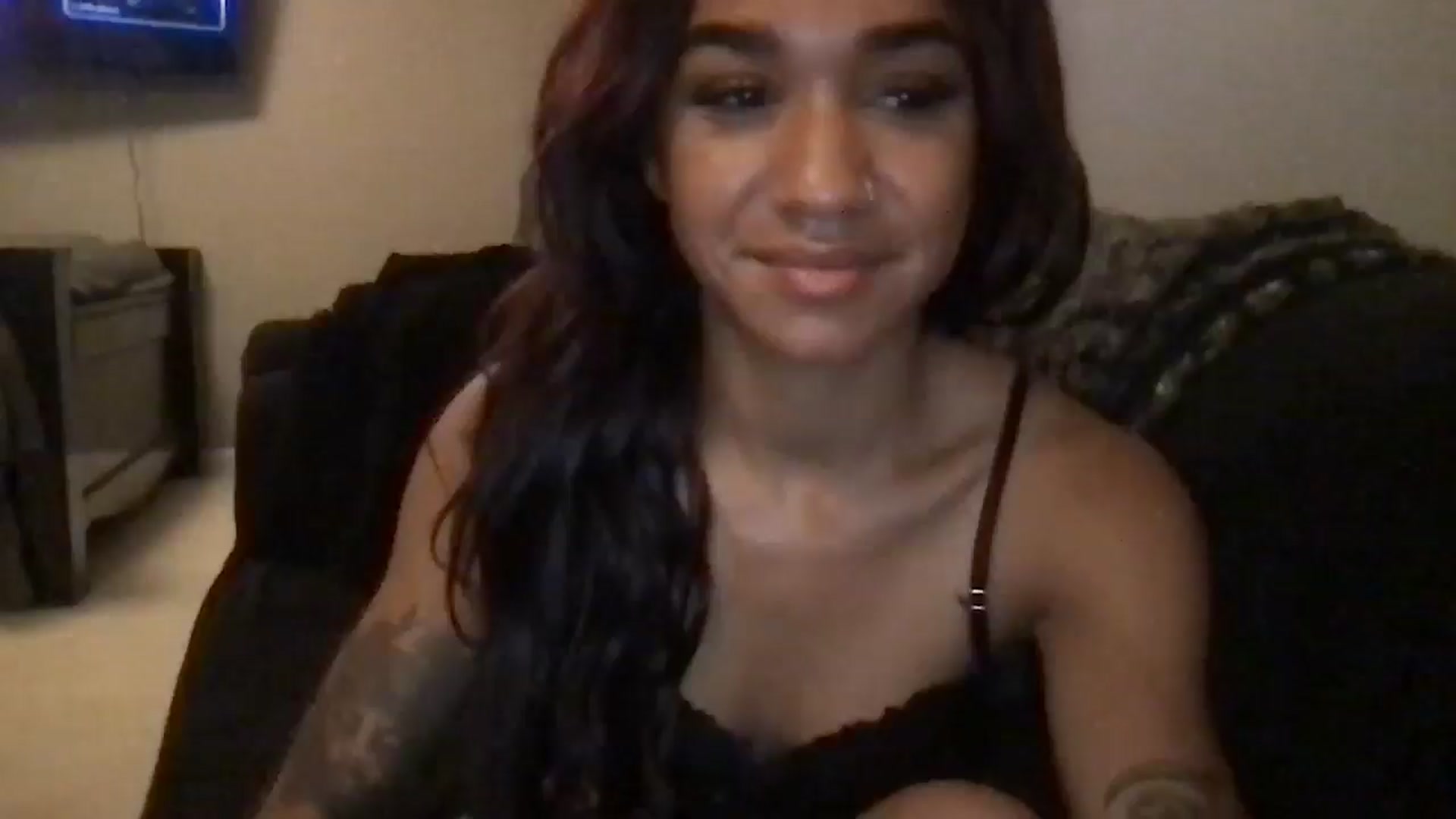 Gallery image thumbnail from KarmaLove's myfreecams stream on, 11/29/2024, 06:18 image 8 of 20