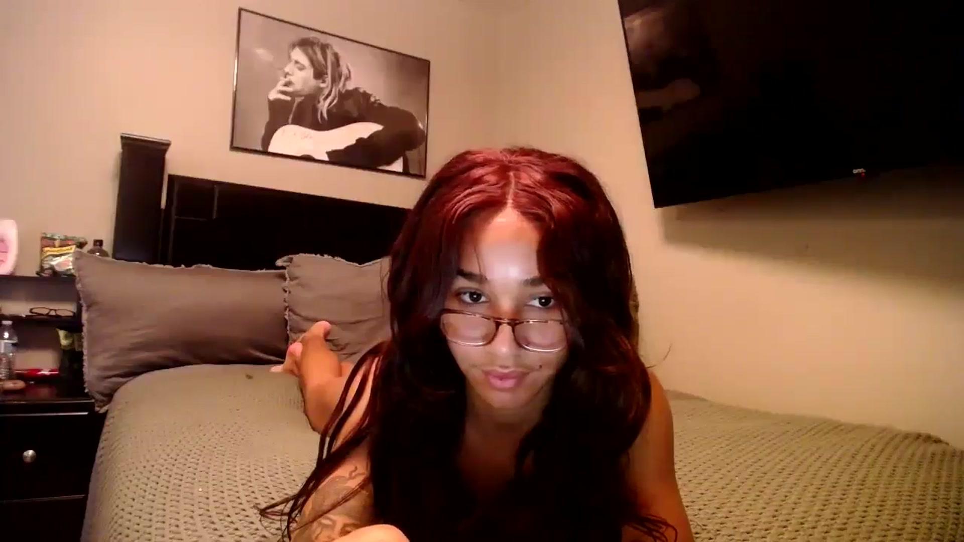 Gallery image thumbnail from KarmaLove's myfreecams stream on, 12/03/2024, 19:03 image 19 of 20