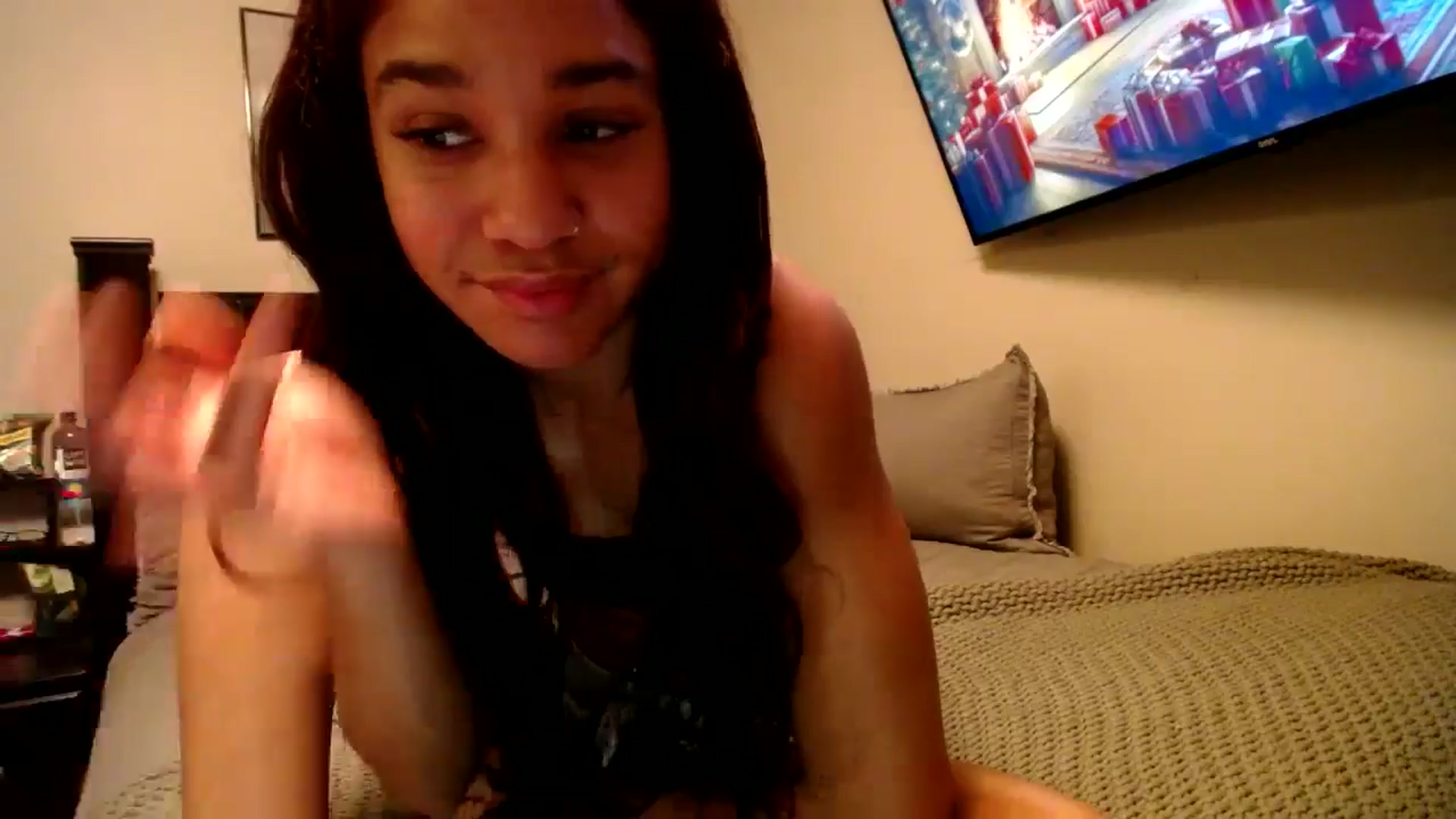 Gallery image thumbnail from KarmaLove's myfreecams stream on, 12/10/2024, 05:25 image 8 of 20