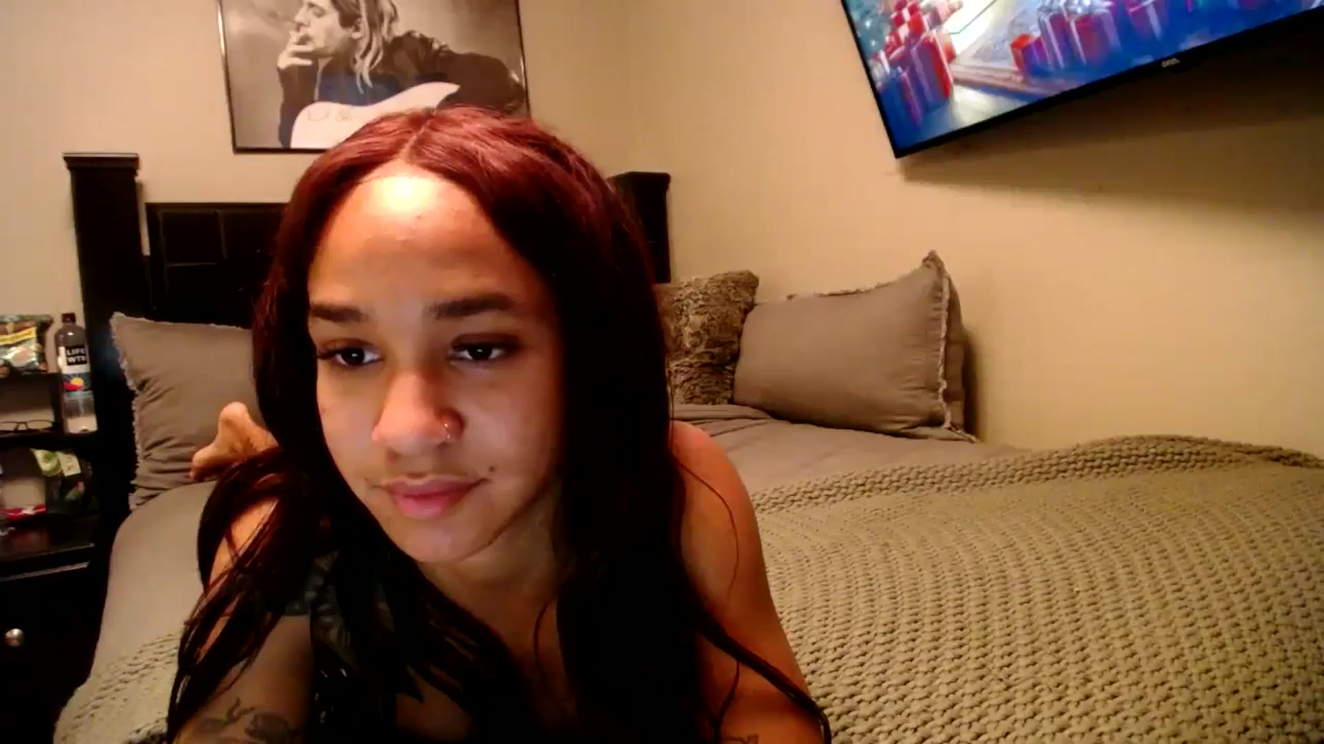 Gallery image thumbnail from KarmaLove's myfreecams stream on, 12/10/2024, 05:25 image 17 of 20