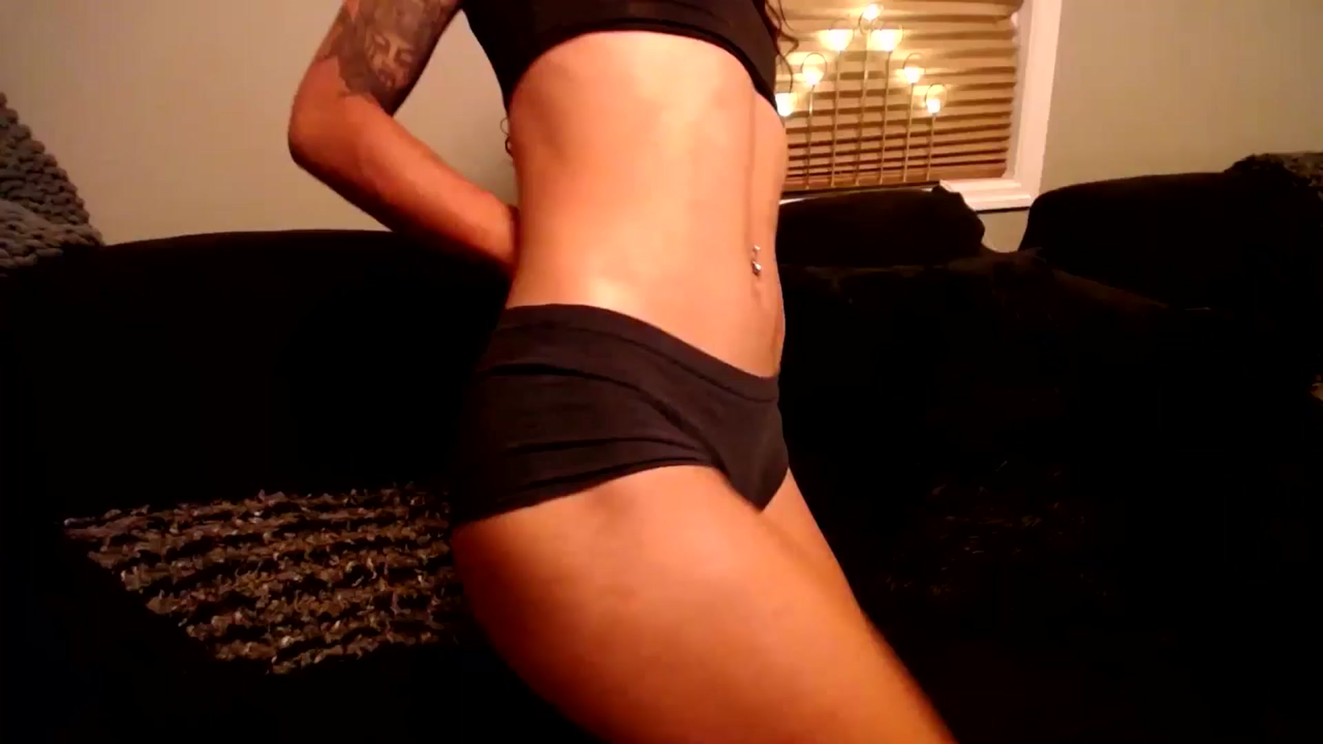 Gallery image thumbnail from KarmaLove's myfreecams stream on, 12/12/2024, 01:51 image 3 of 20
