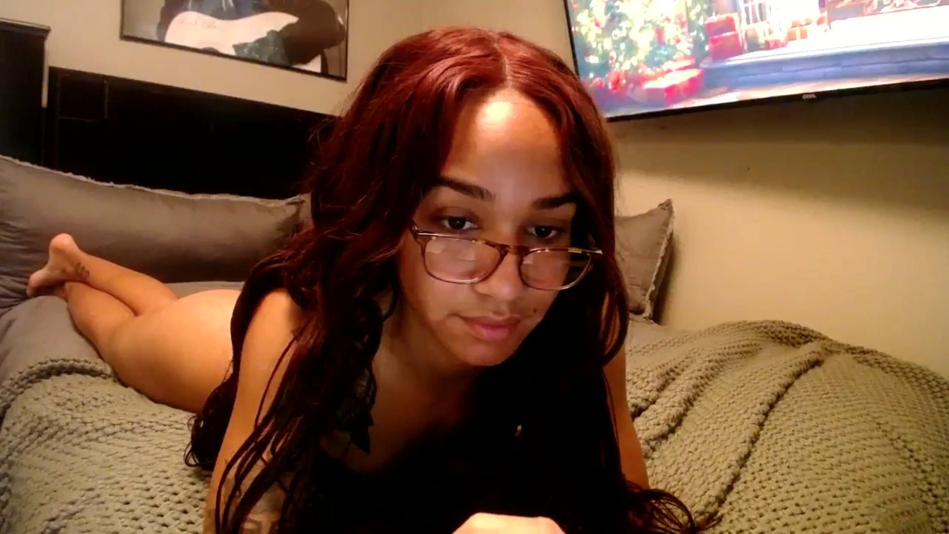 Gallery image thumbnail from KarmaLove's myfreecams stream on, 12/15/2024, 19:32 image 12 of 20