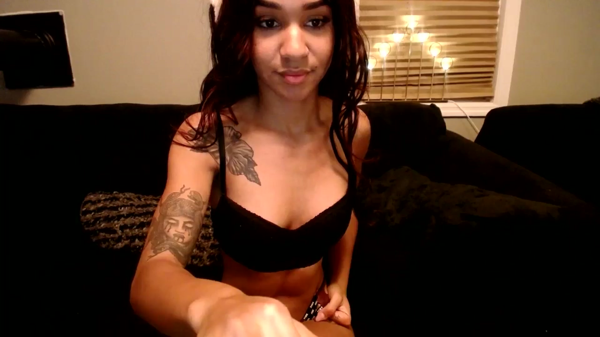 Gallery image thumbnail from KarmaLove's myfreecams stream on, 12/22/2024, 01:13 image 5 of 20