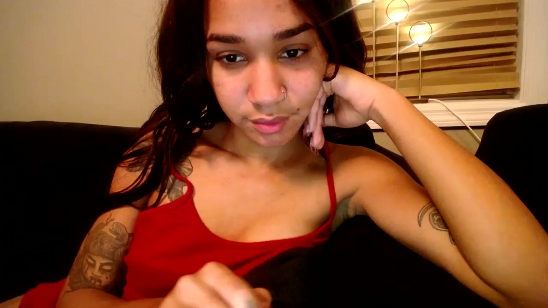 Gallery image thumbnail from KarmaLove's myfreecams stream on, 12/23/2024, 06:11 image 3 of 20