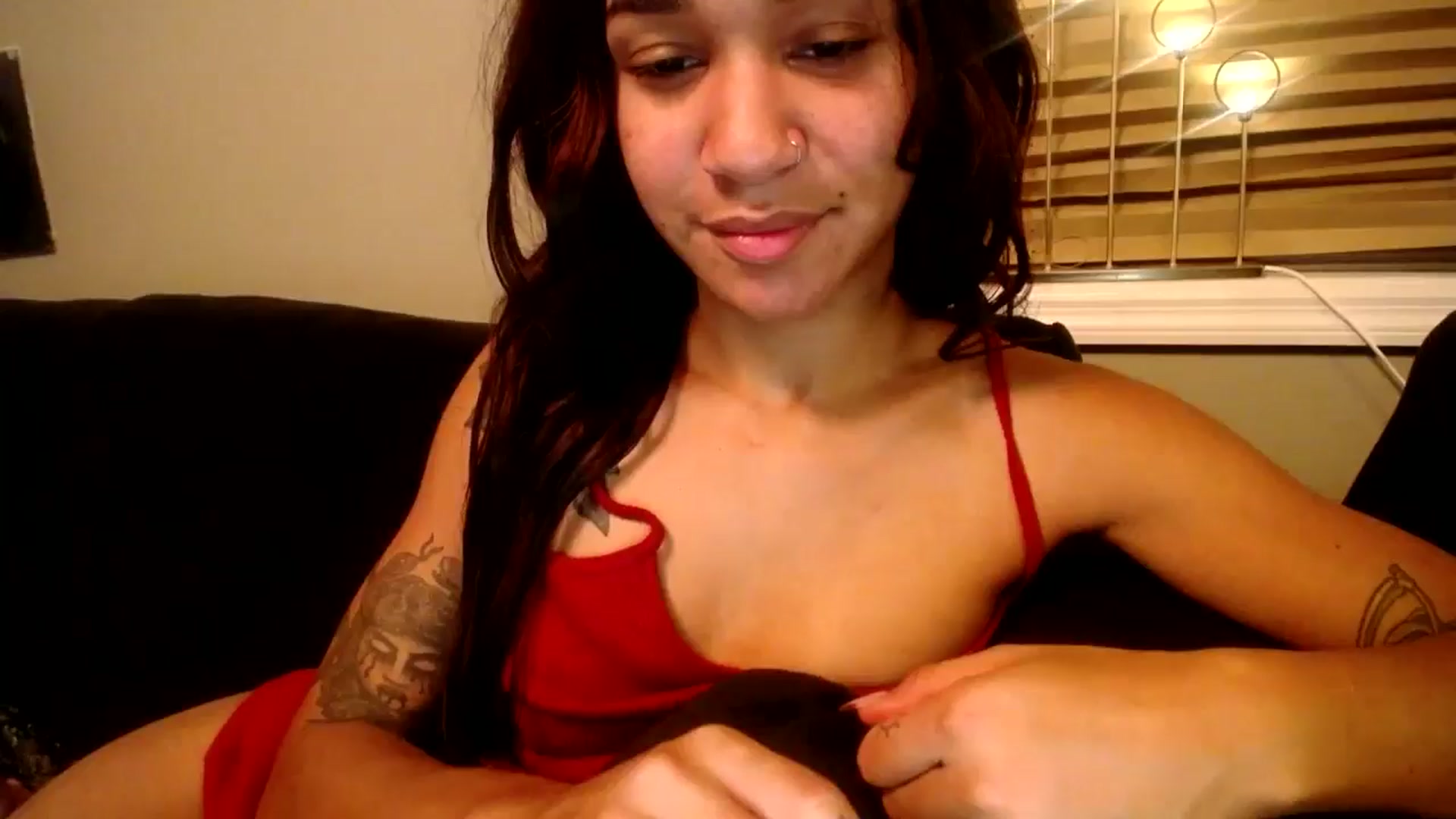 Gallery image thumbnail from KarmaLove's myfreecams stream on, 12/23/2024, 06:11 image 1 of 20