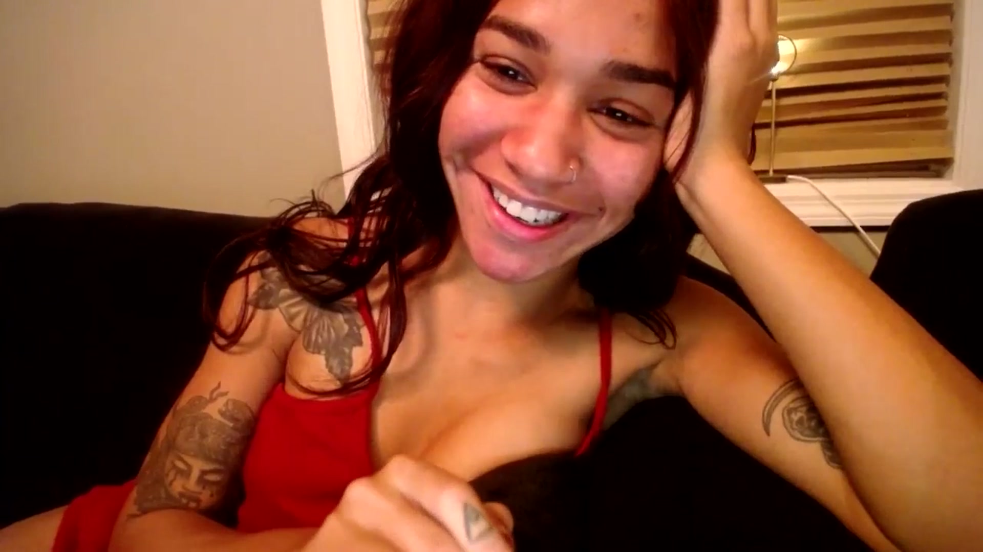 Gallery image thumbnail from KarmaLove's myfreecams stream on, 12/23/2024, 06:11 image 20 of 20