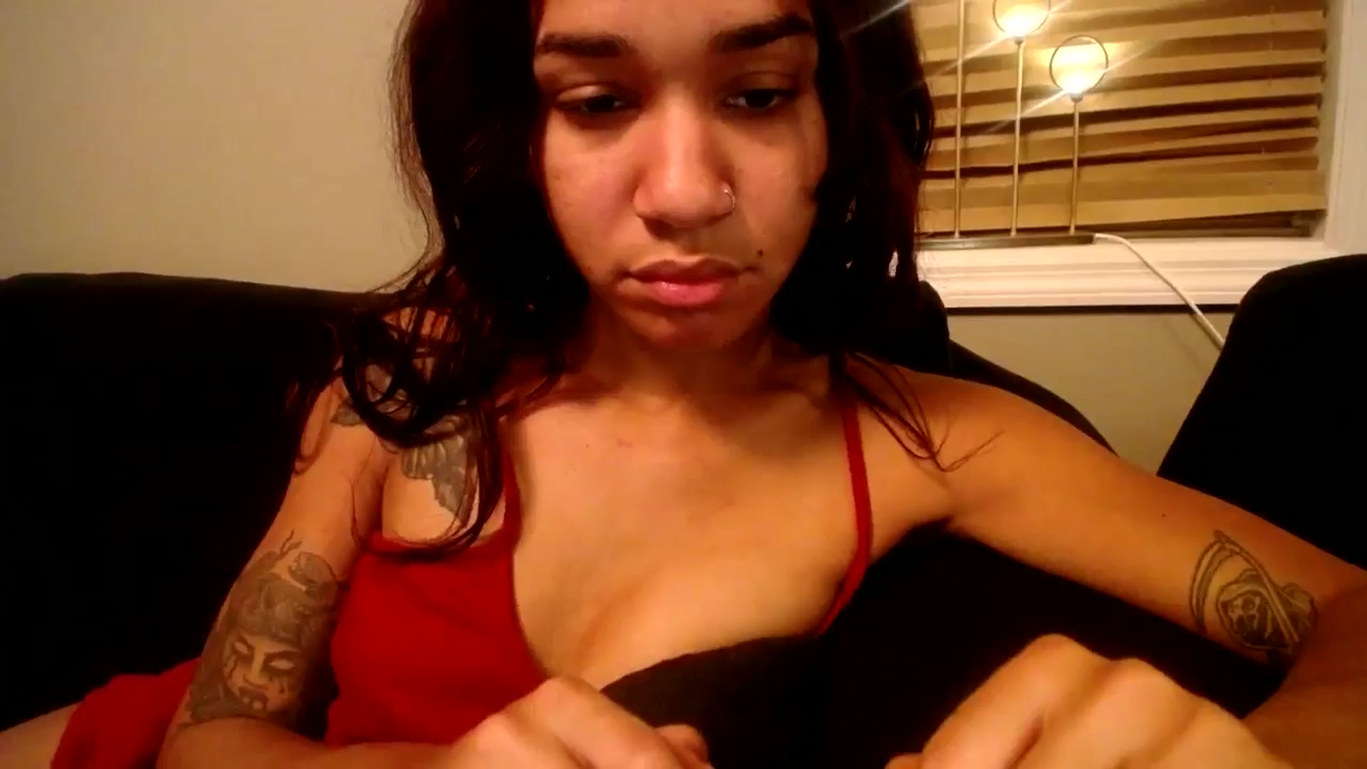 Gallery image thumbnail from KarmaLove's myfreecams stream on, 12/23/2024, 06:11 image 19 of 20
