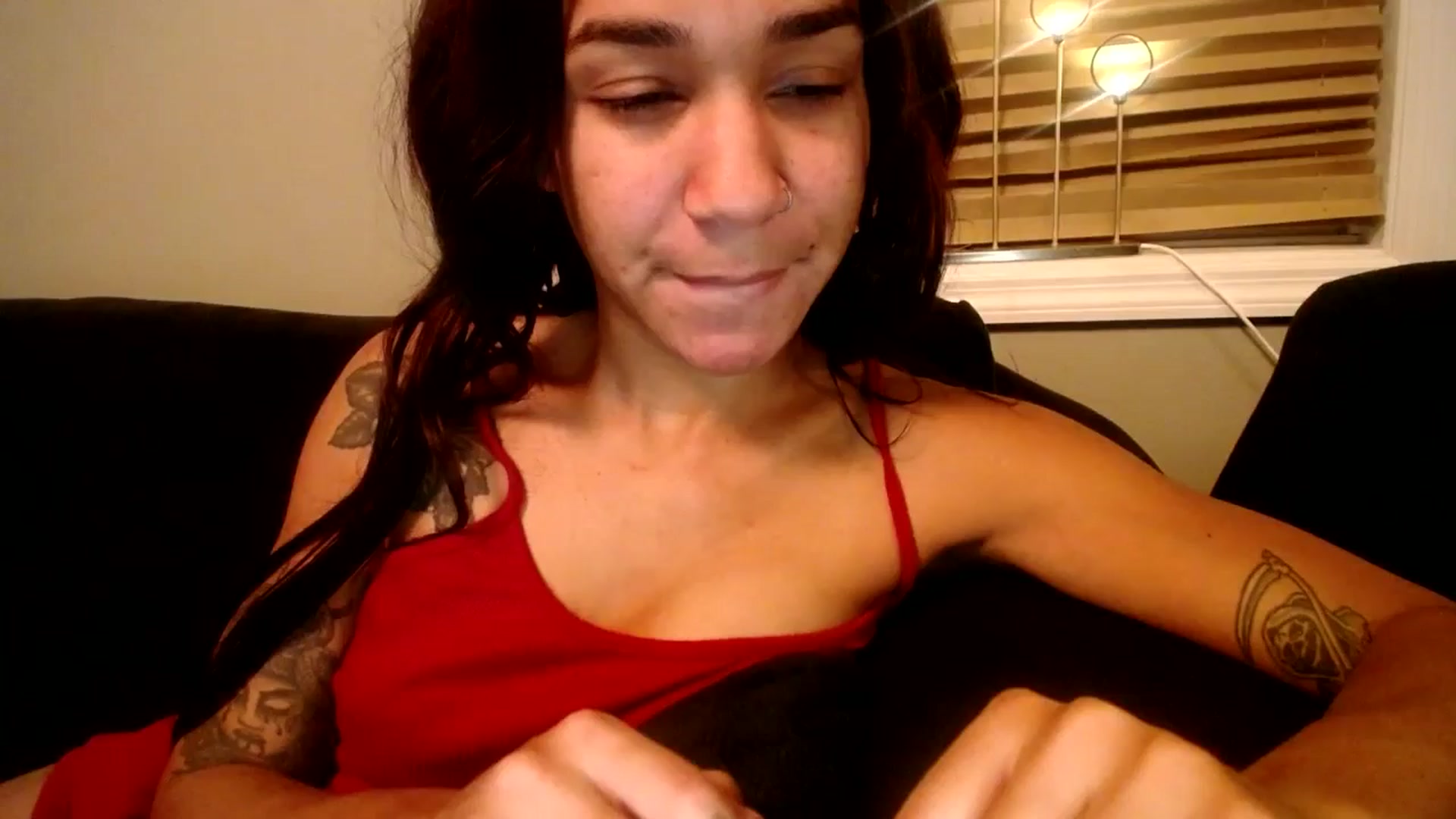 Gallery image thumbnail from KarmaLove's myfreecams stream on, 12/23/2024, 06:11 image 11 of 20