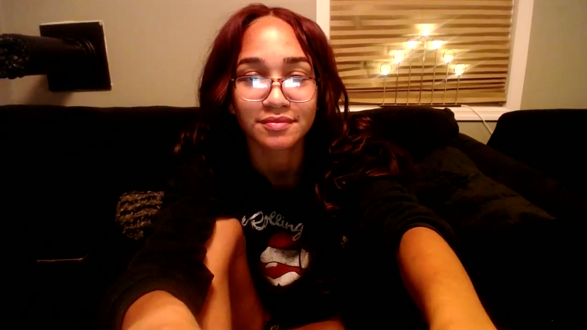Gallery image thumbnail from KarmaLove's myfreecams stream on, 12/24/2024, 06:23 image 19 of 20