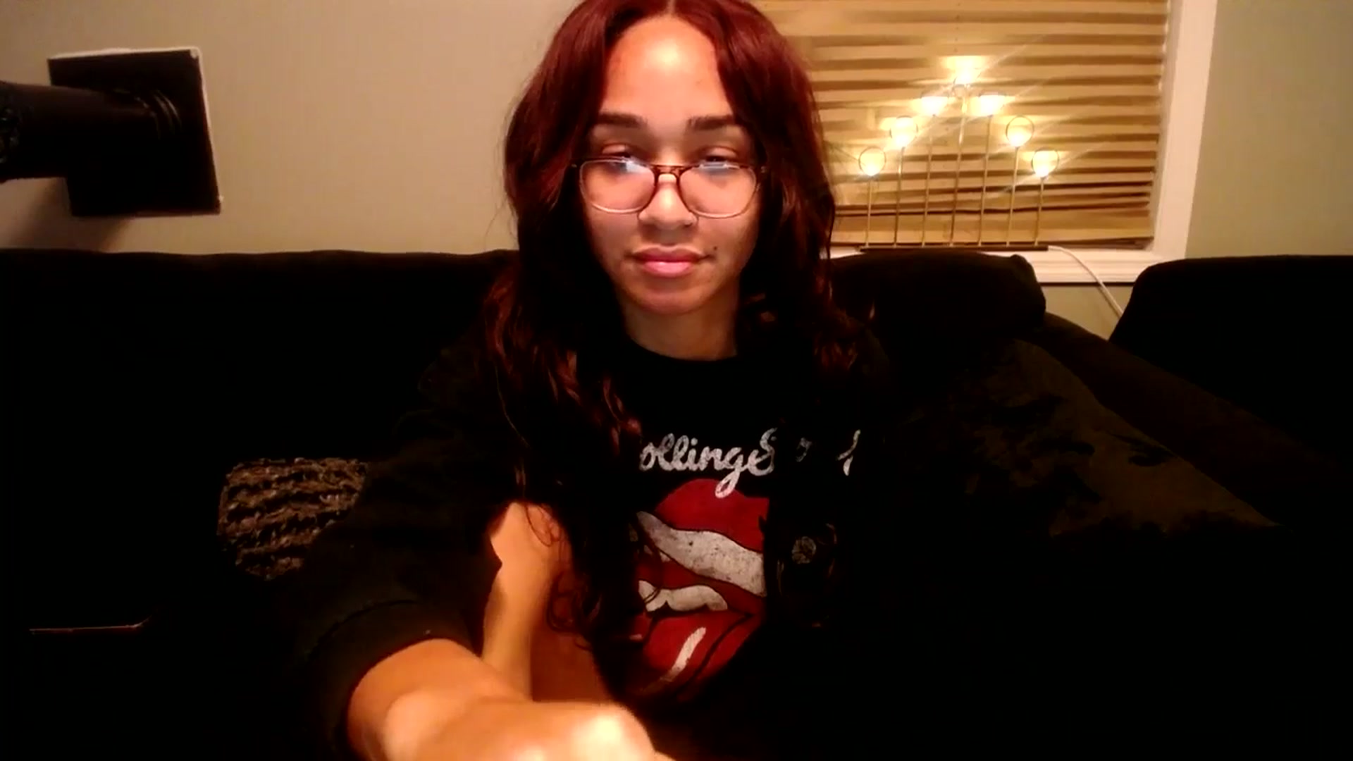 Gallery image thumbnail from KarmaLove's myfreecams stream on, 12/24/2024, 06:23 image 2 of 20