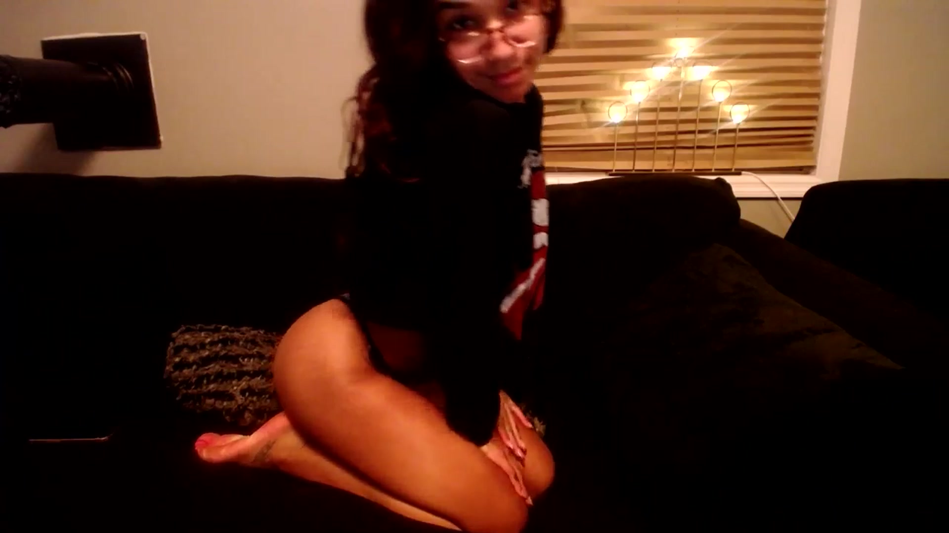Gallery image thumbnail from KarmaLove's myfreecams stream on, 12/24/2024, 06:23 image 5 of 20